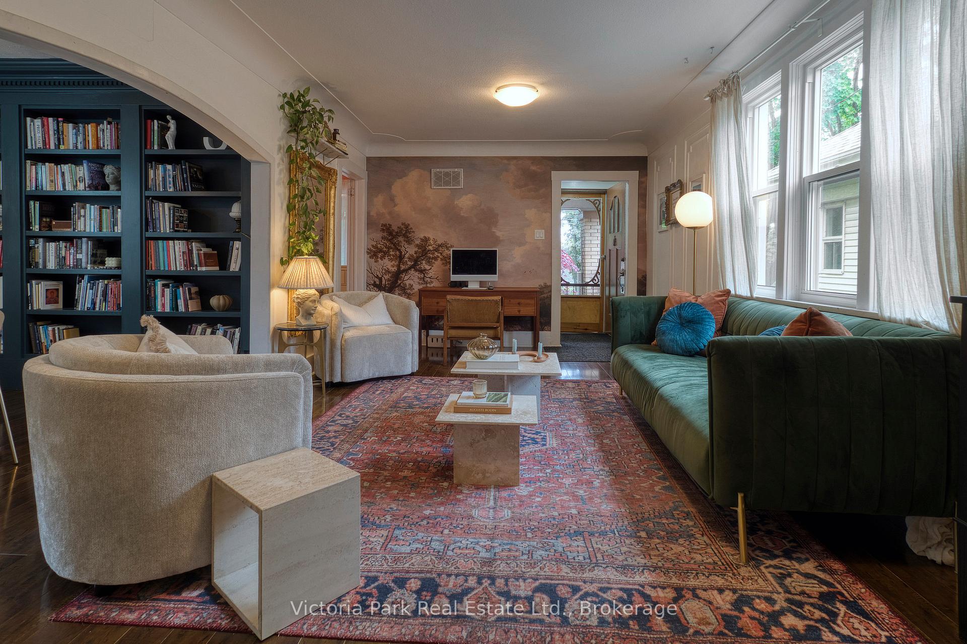 Photo 37 of 124 West Avenue, Kitchener, Victoria Park — HOMEH
