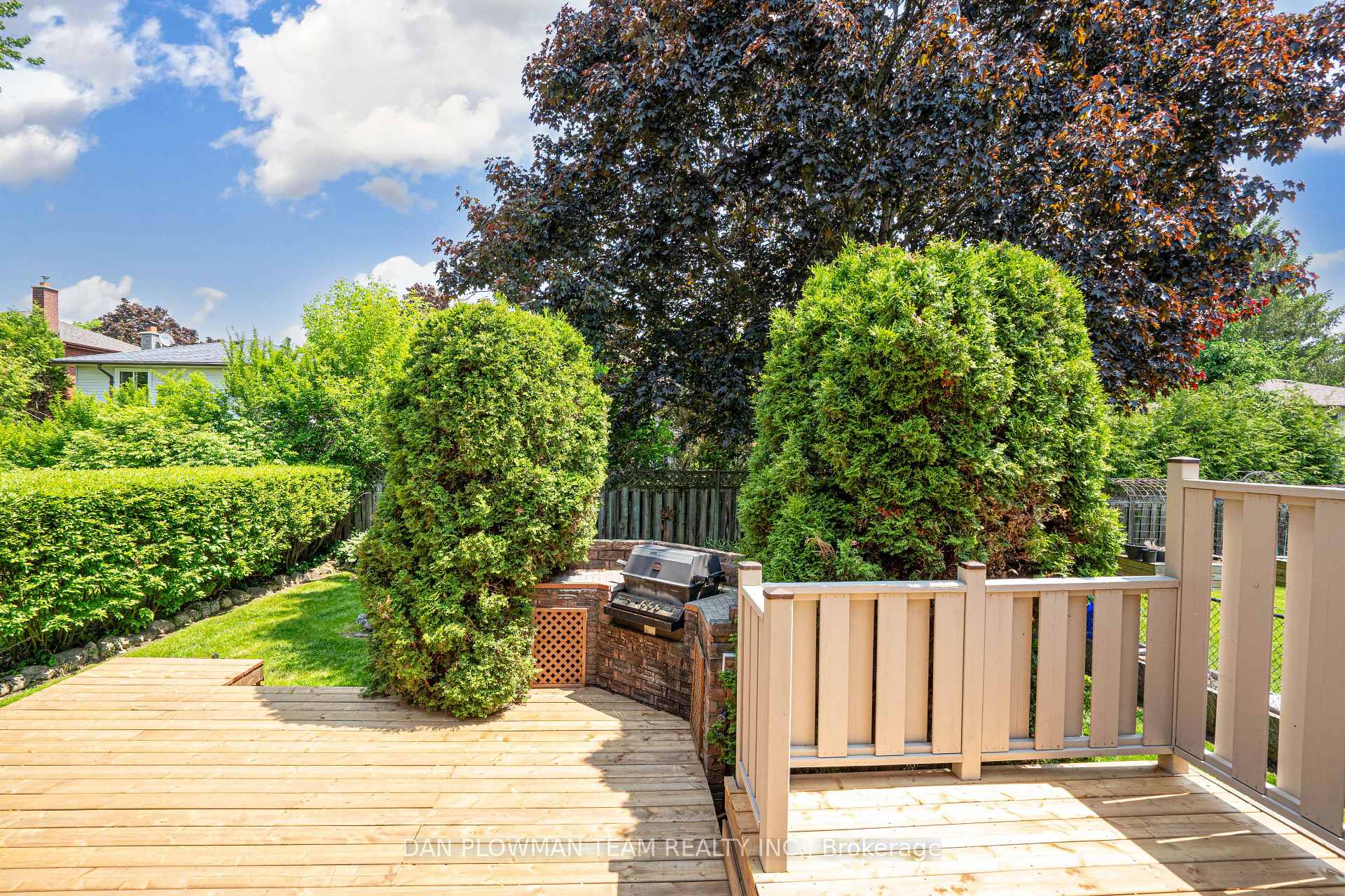 Photo 36 of 911 William Booth Crescent, Oshawa, Centennial — HOMEH