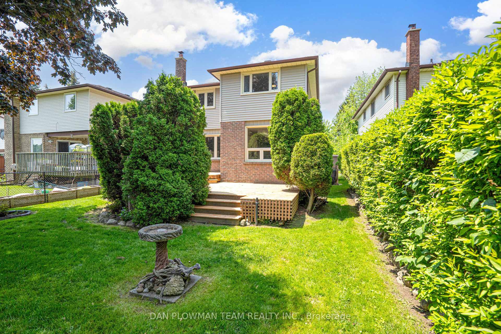 Photo 34 of 911 William Booth Crescent, Oshawa, Centennial — HOMEH