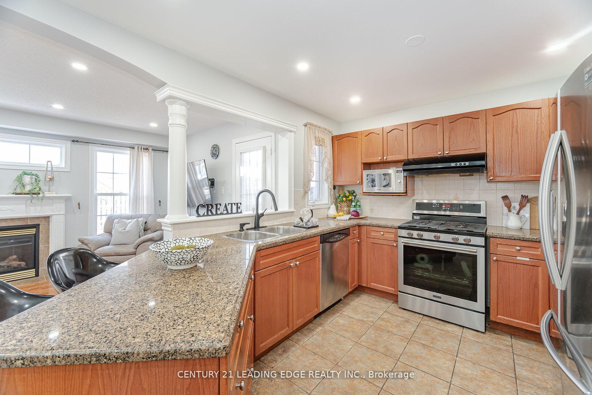 Photo 8 of 71 Taverner Crescent N, Ajax, Northwest Ajax — HOMEH