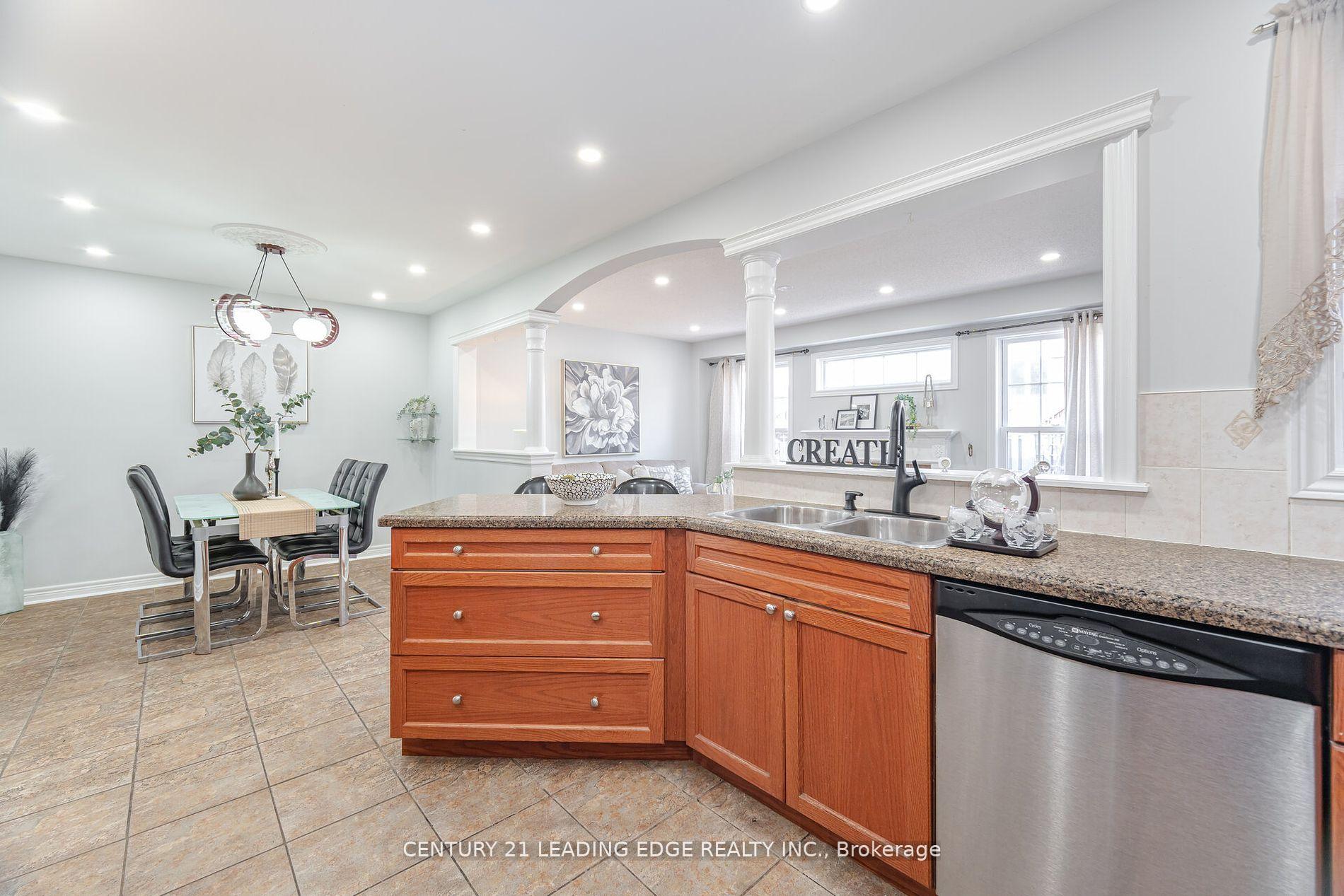 Photo 15 of 71 Taverner Crescent N, Ajax, Northwest Ajax — HOMEH