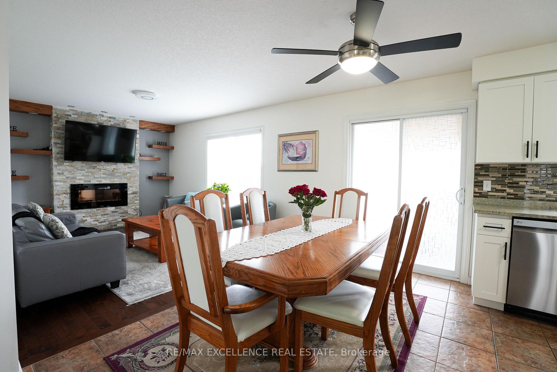 Photo 20 of 274 Watson Parkway N, Guelph, Grange Road — HOMEH