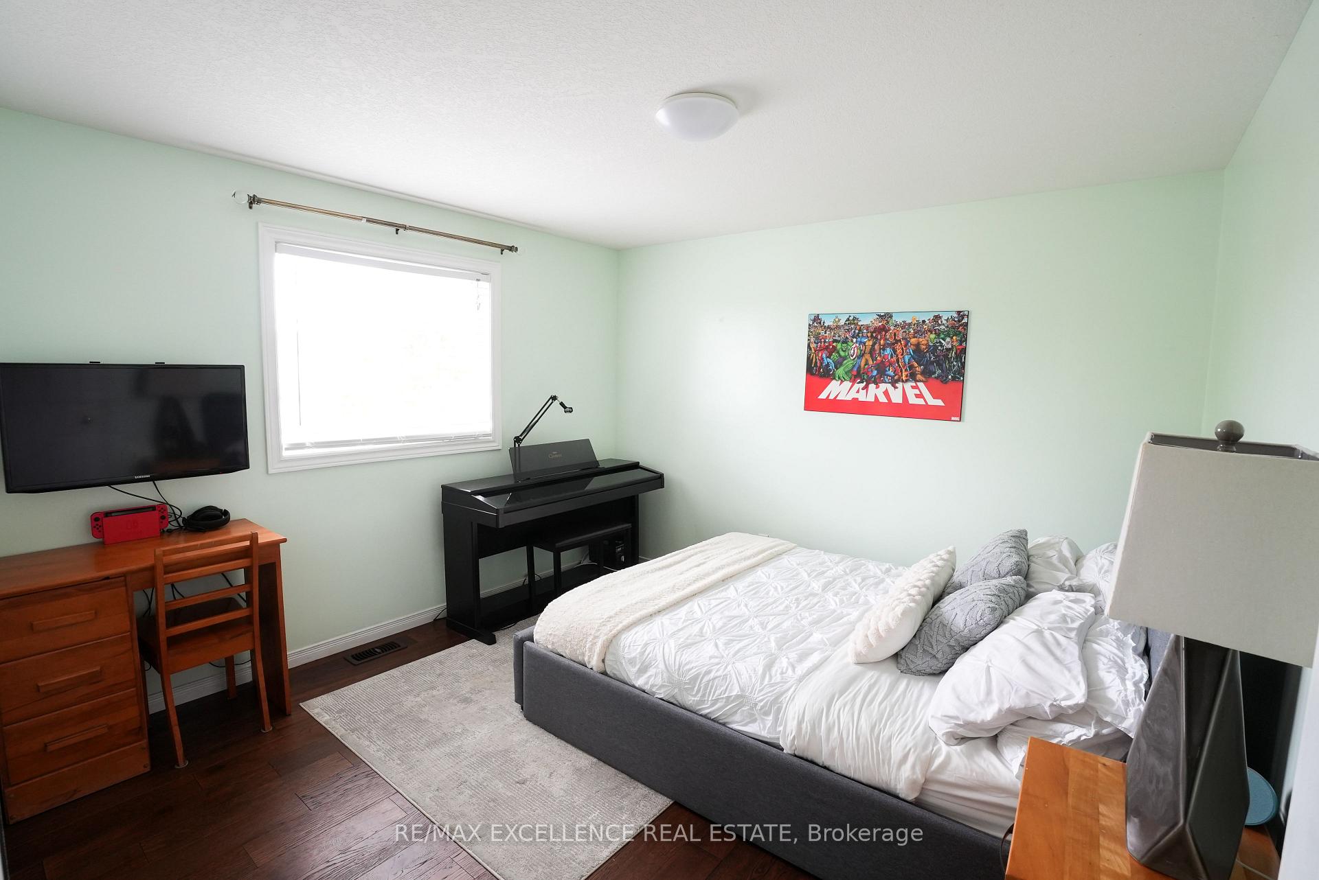Photo 40 of 274 Watson Parkway N, Guelph, Grange Road — HOMEH