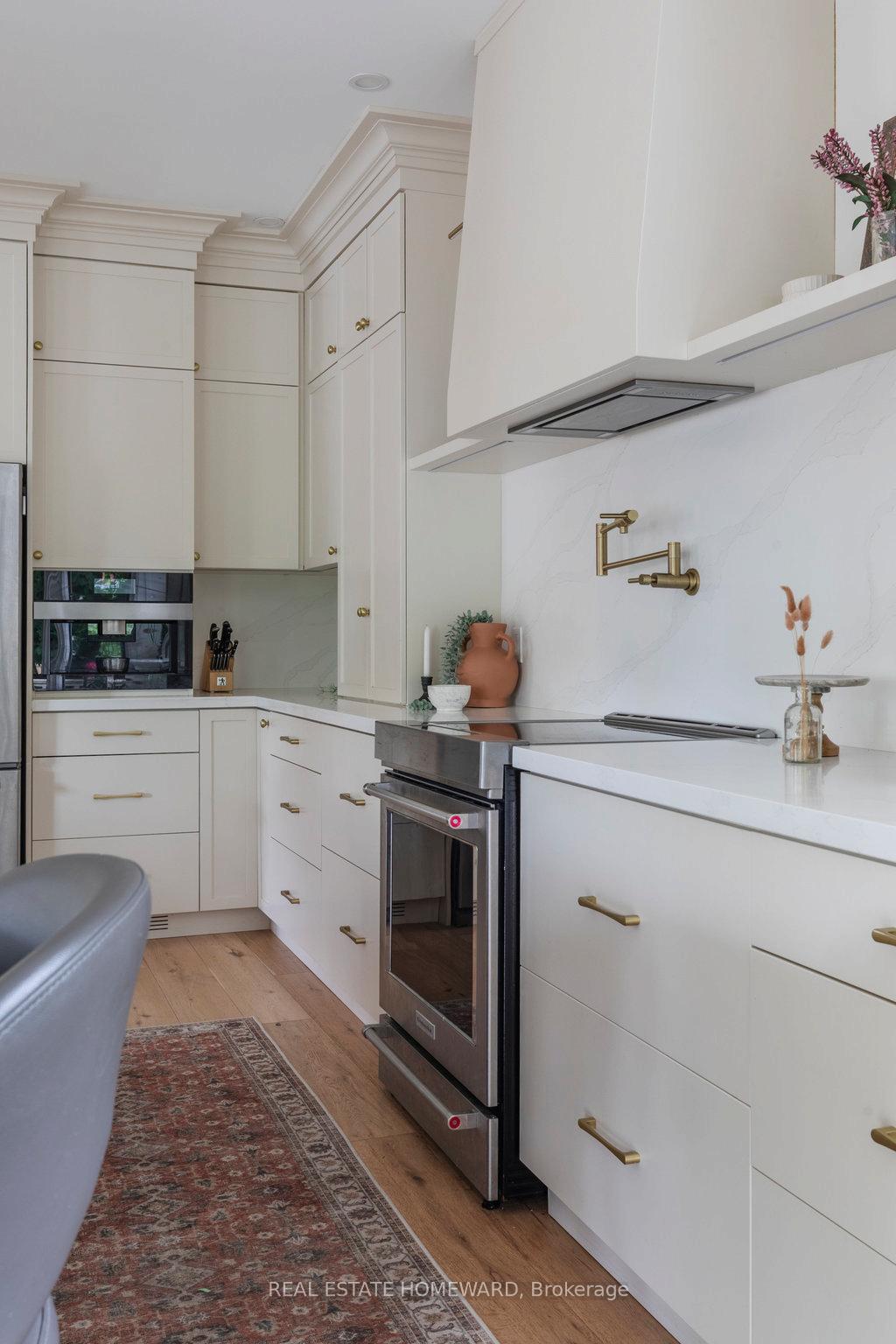 Photo 13 of 50 Hyde Park Avenue, Hamilton, Kirkendall — HOMEH