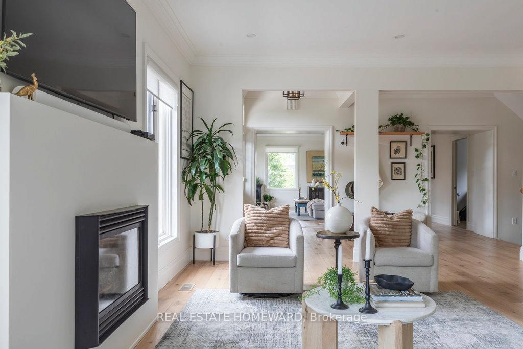 Photo 17 of 50 Hyde Park Avenue, Hamilton, Kirkendall — HOMEH