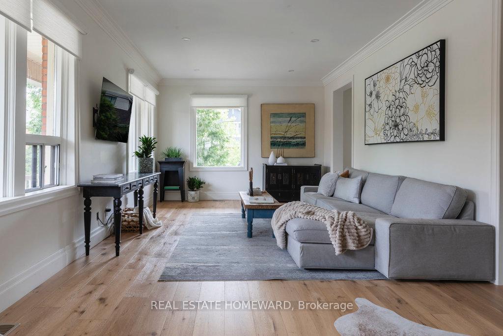 Photo 21 of 50 Hyde Park Avenue, Hamilton, Kirkendall — HOMEH