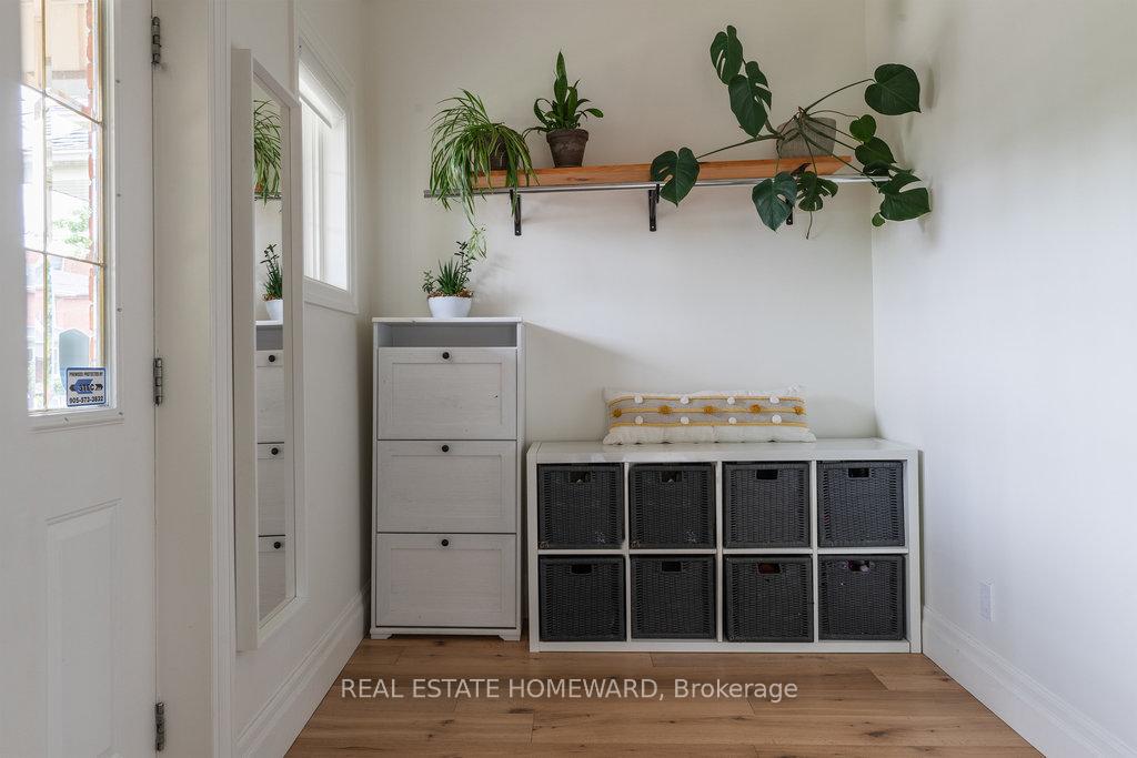 Photo 14 of 50 Hyde Park Avenue, Hamilton, Kirkendall — HOMEH