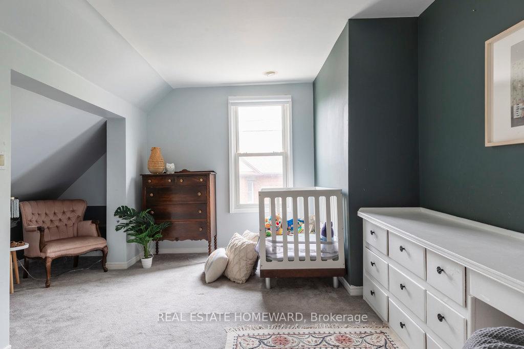 Photo 28 of 50 Hyde Park Avenue, Hamilton, Kirkendall — HOMEH