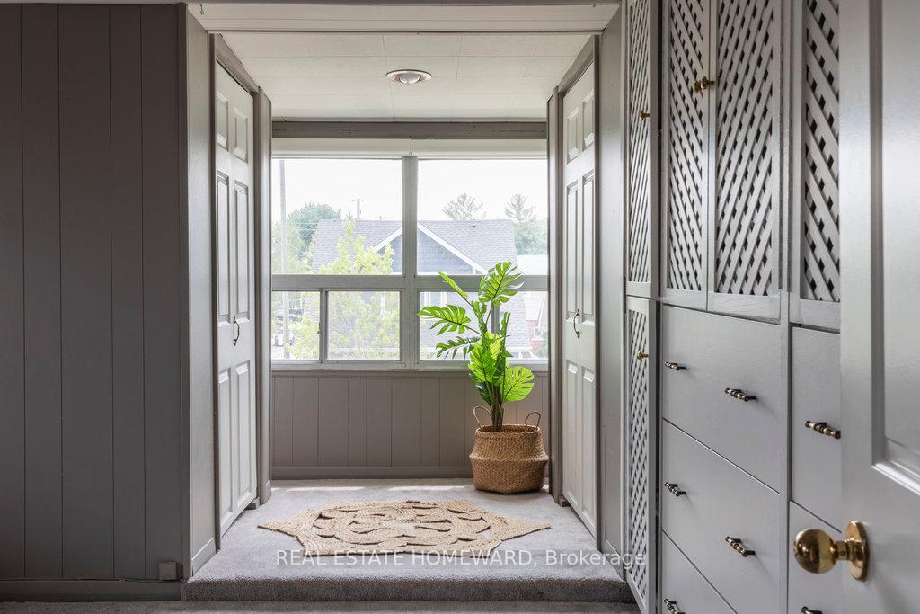 Photo 37 of 50 Hyde Park Avenue, Hamilton, Kirkendall — HOMEH