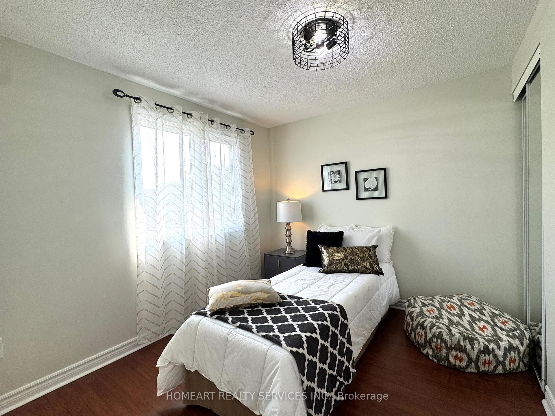 Photo 10 of 77 Bixby Crescent, Hamilton, Berrisfield — HOMEH