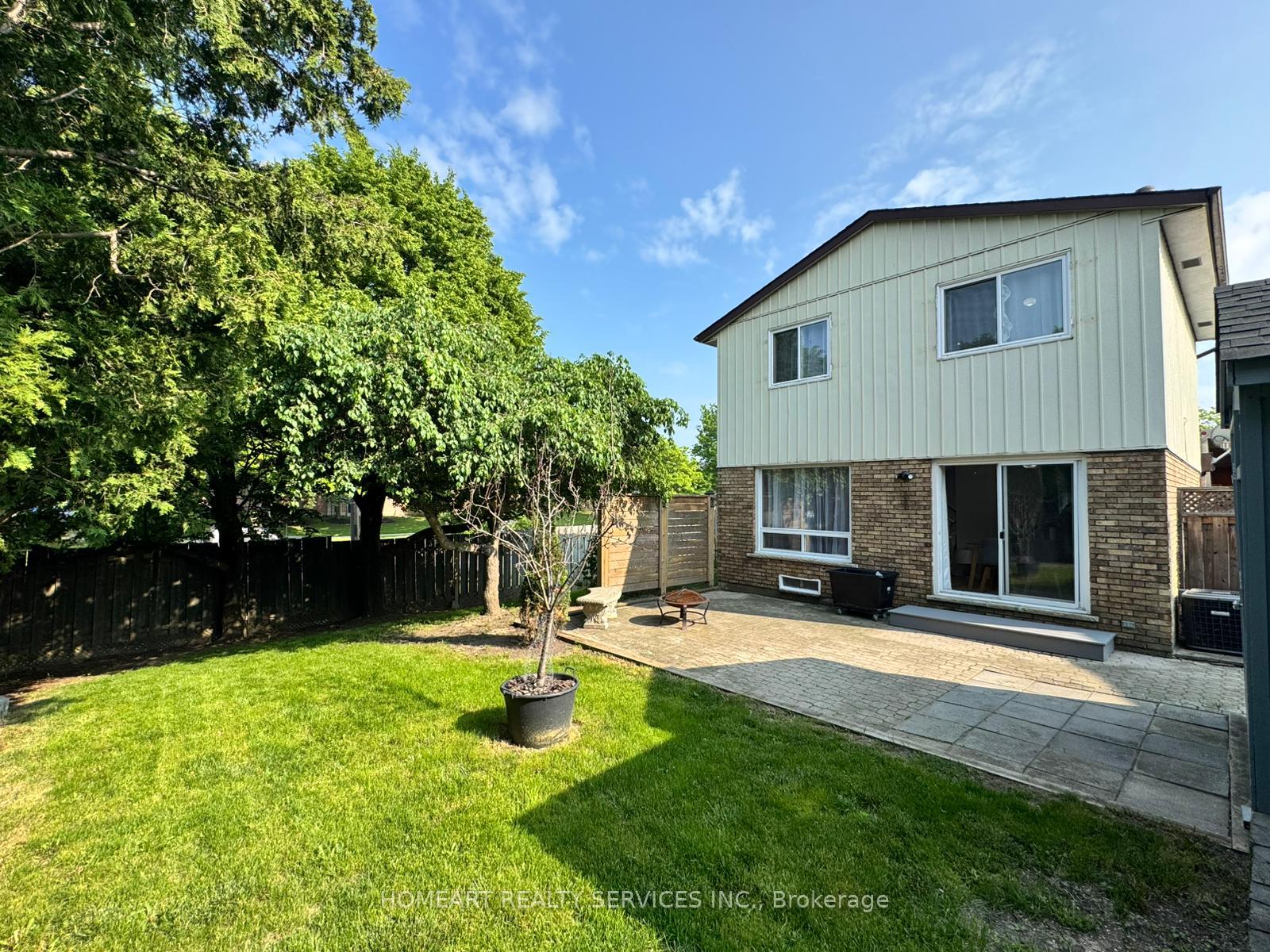 Photo 20 of 77 Bixby Crescent, Hamilton, Berrisfield — HOMEH
