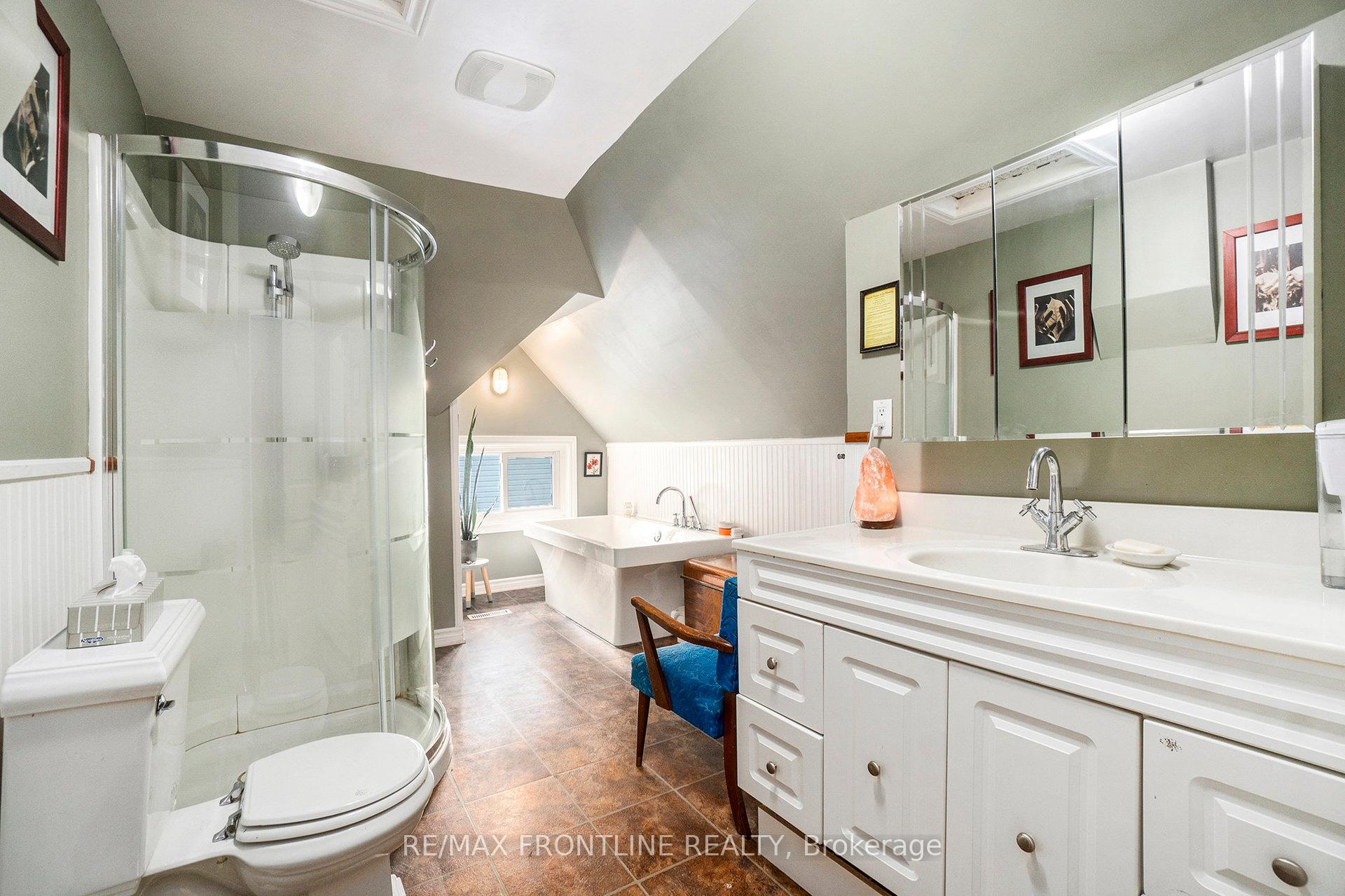 Photo 9 of 29 Strathcona Street, Smiths Falls — HOMEH