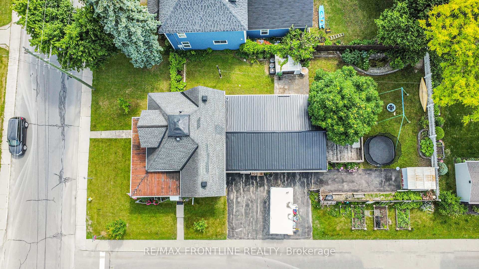 Photo 15 of 29 Strathcona Street, Smiths Falls — HOMEH