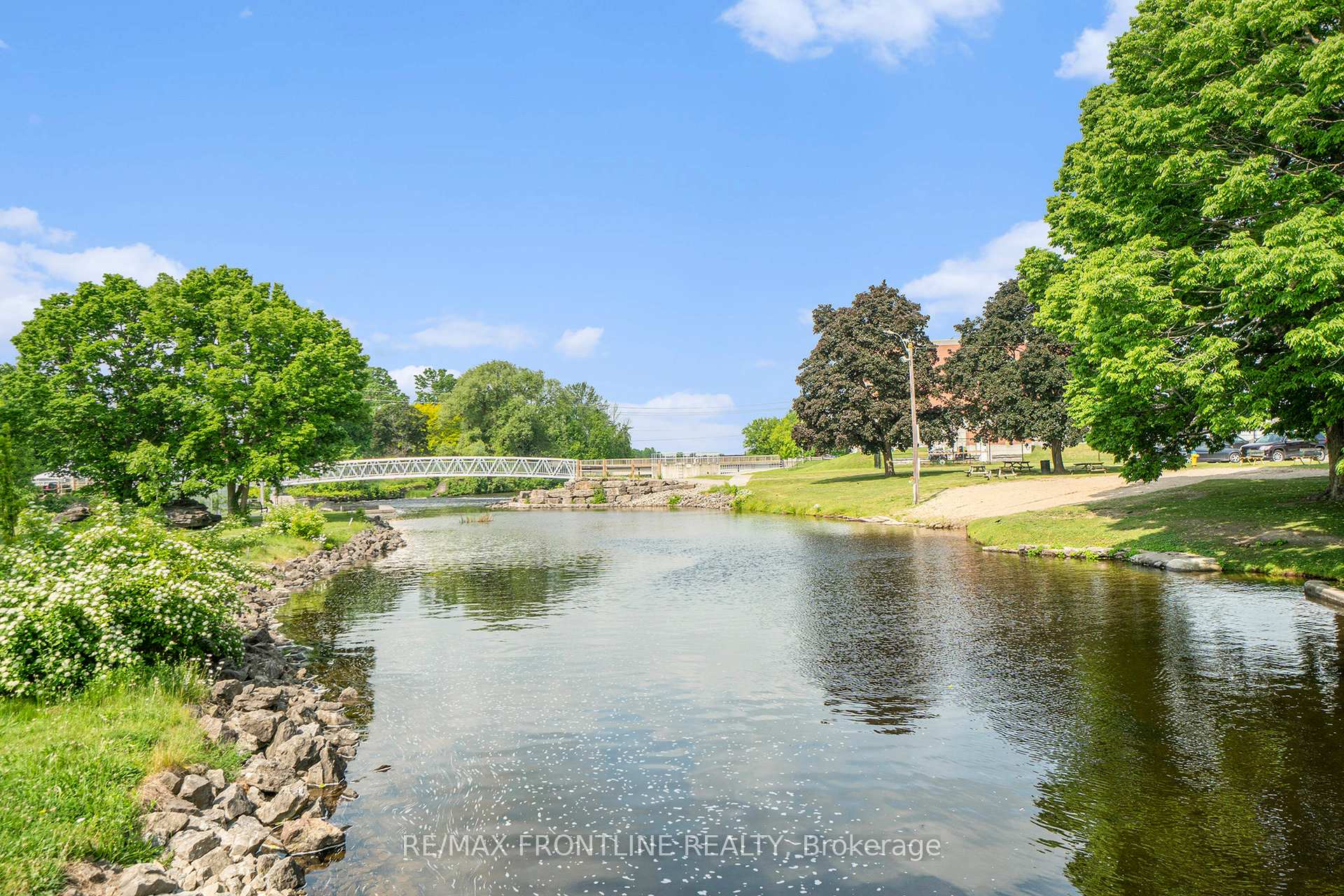 Photo 33 of 29 Strathcona Street, Smiths Falls — HOMEH