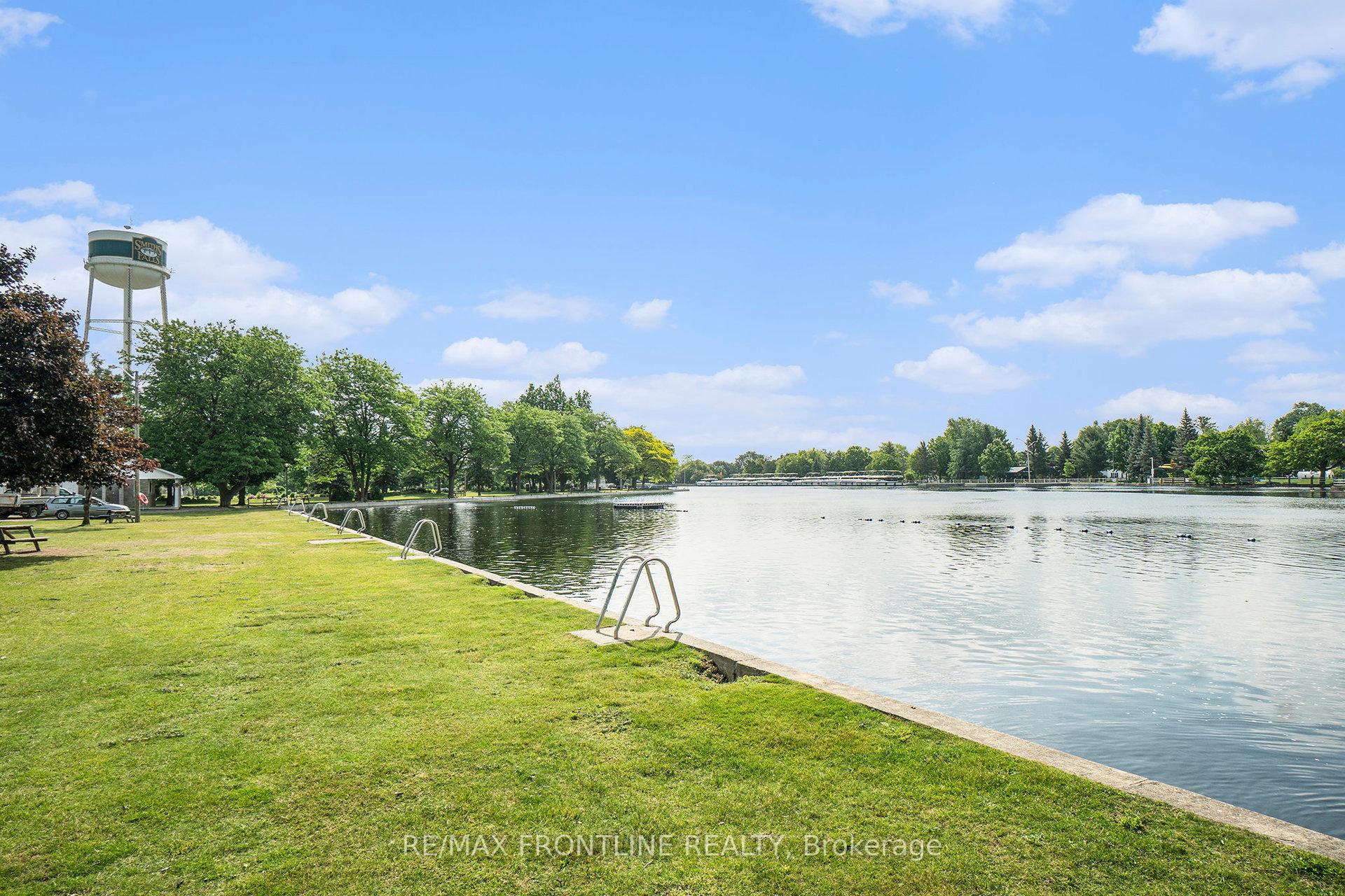Photo 32 of 29 Strathcona Street, Smiths Falls — HOMEH