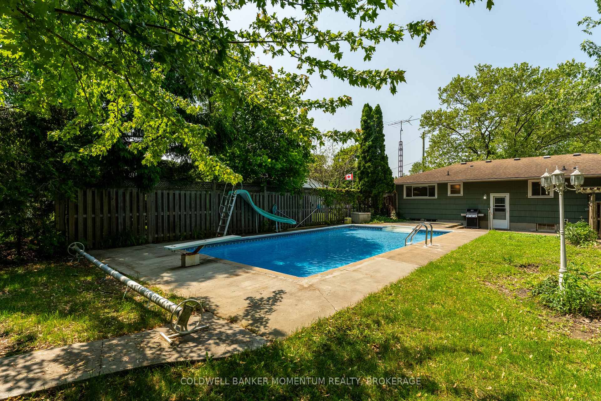 Photo 41 of 34 Hanson Drive, St. Catharines, Bunting/Linwell — HOMEH