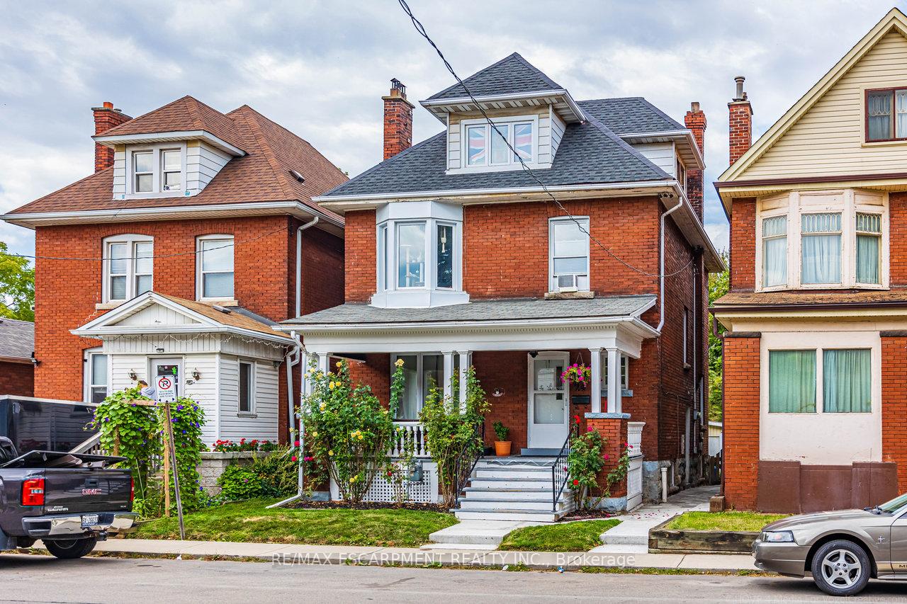 Photo 3 of 24 Carrick Avenue, Hamilton, Gibson — HOMEH