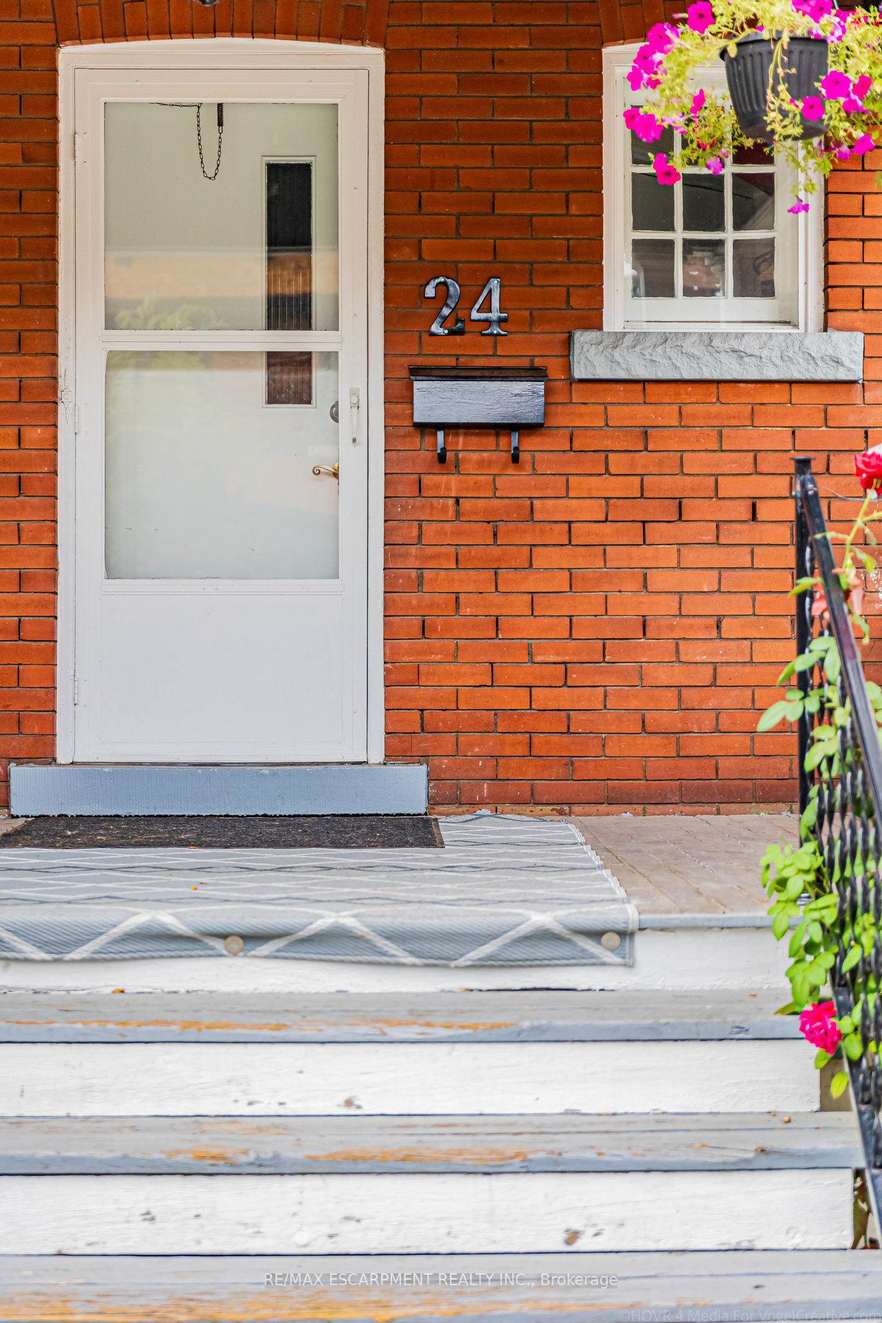 Photo 5 of 24 Carrick Avenue, Hamilton, Gibson — HOMEH