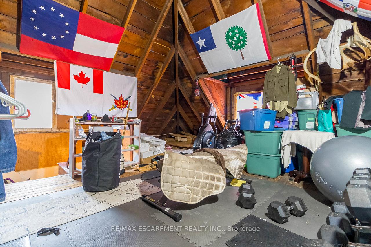 Photo 11 of 24 Carrick Avenue, Hamilton, Gibson — HOMEH
