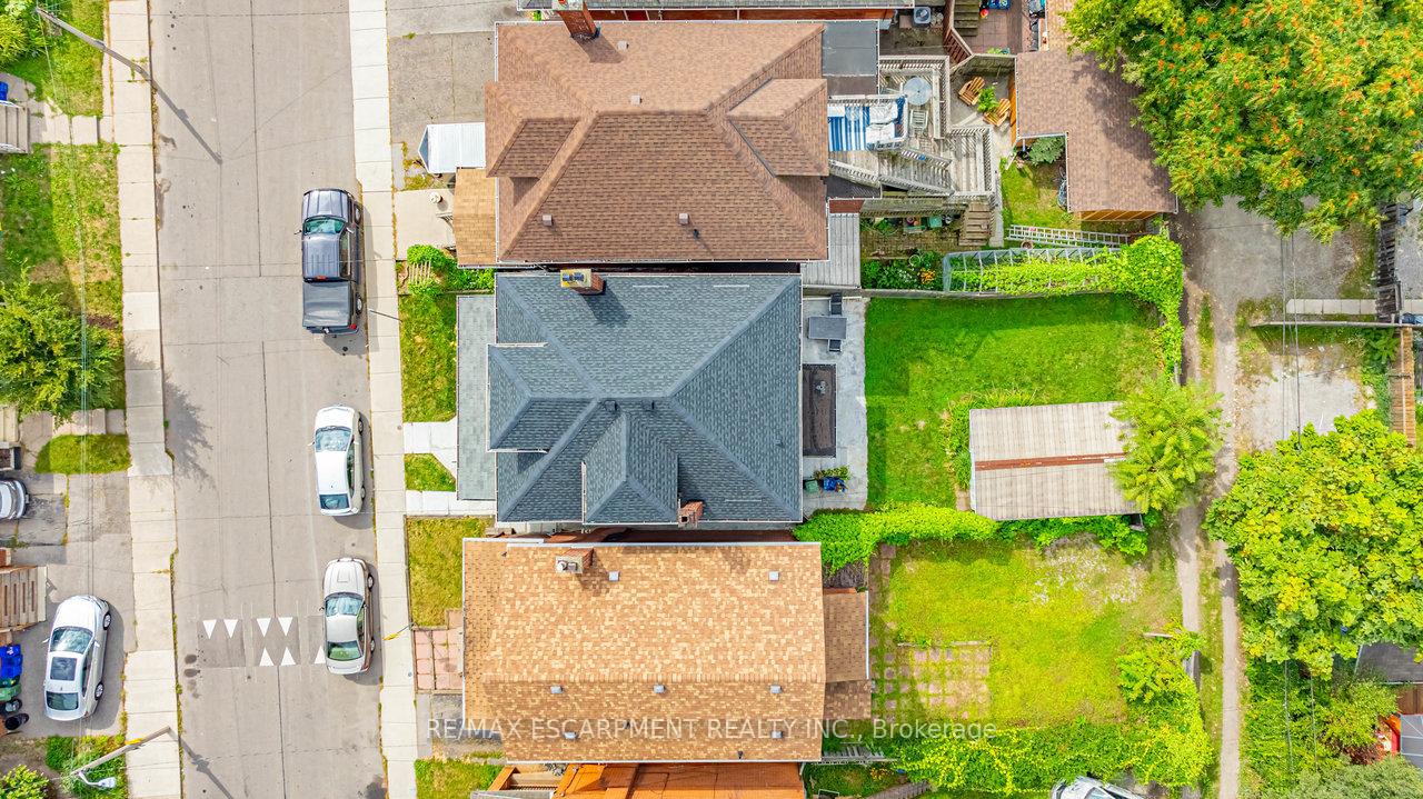 Photo 25 of 24 Carrick Avenue, Hamilton, Gibson — HOMEH