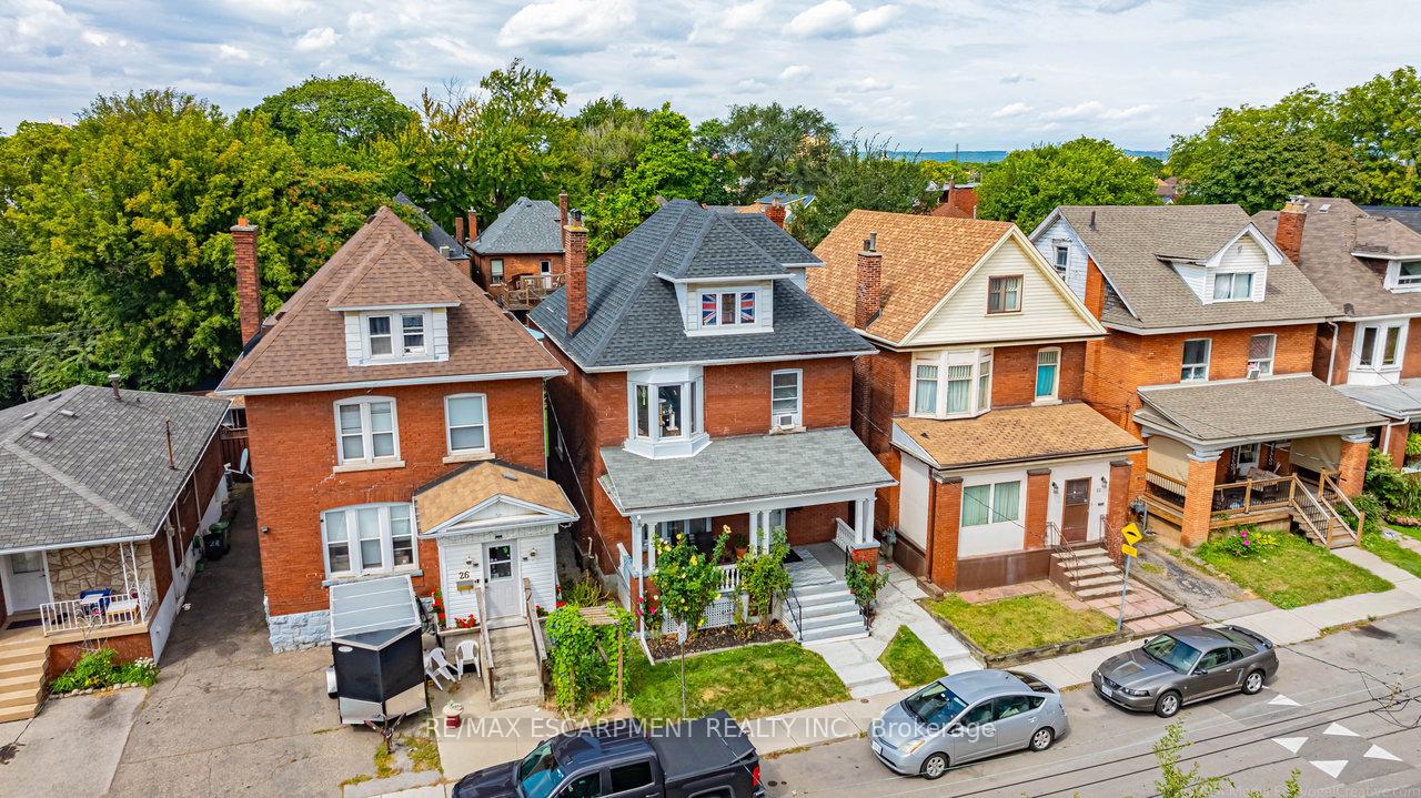 Photo 15 of 24 Carrick Avenue, Hamilton, Gibson — HOMEH