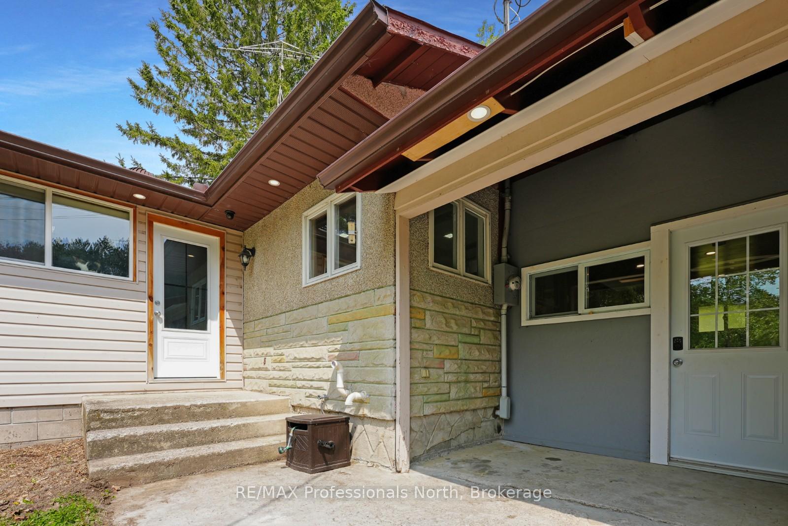 Photo 3 of 2473 North Shore Road, Algonquin Highlands, Stanhope — HOMEH
