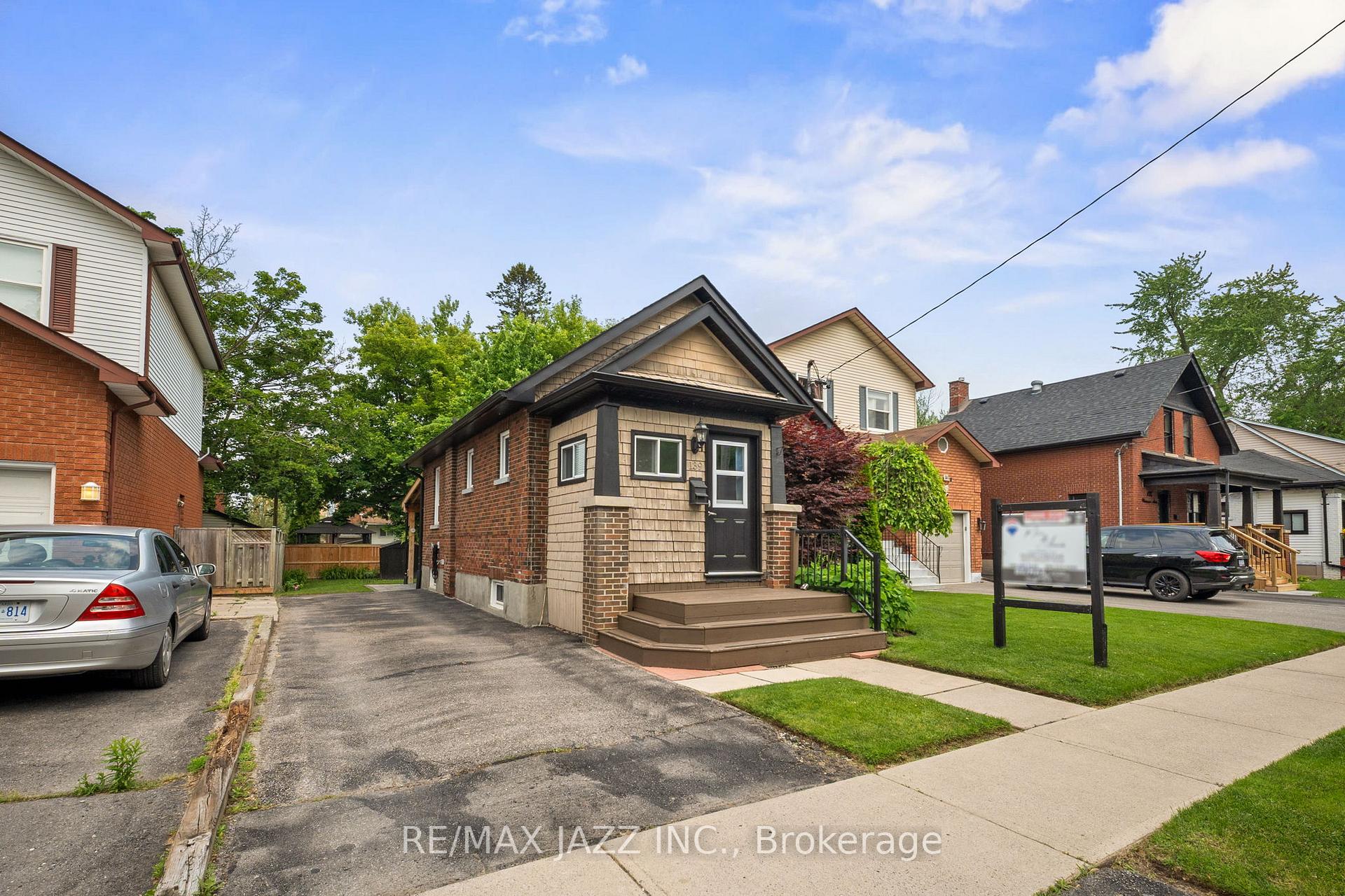 Photo 8 of 139 Warren Avenue, Oshawa, McLaughlin — HOMEH