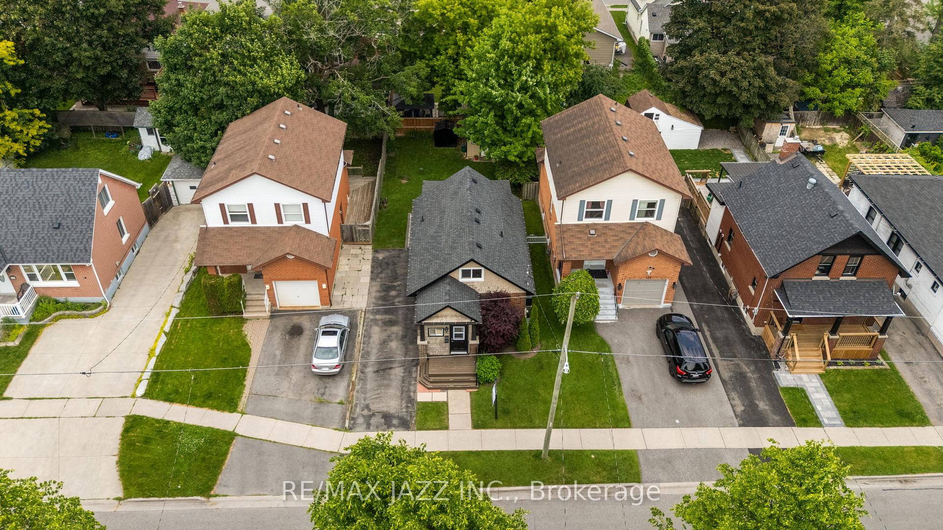 Photo 32 of 139 Warren Avenue, Oshawa, McLaughlin — HOMEH