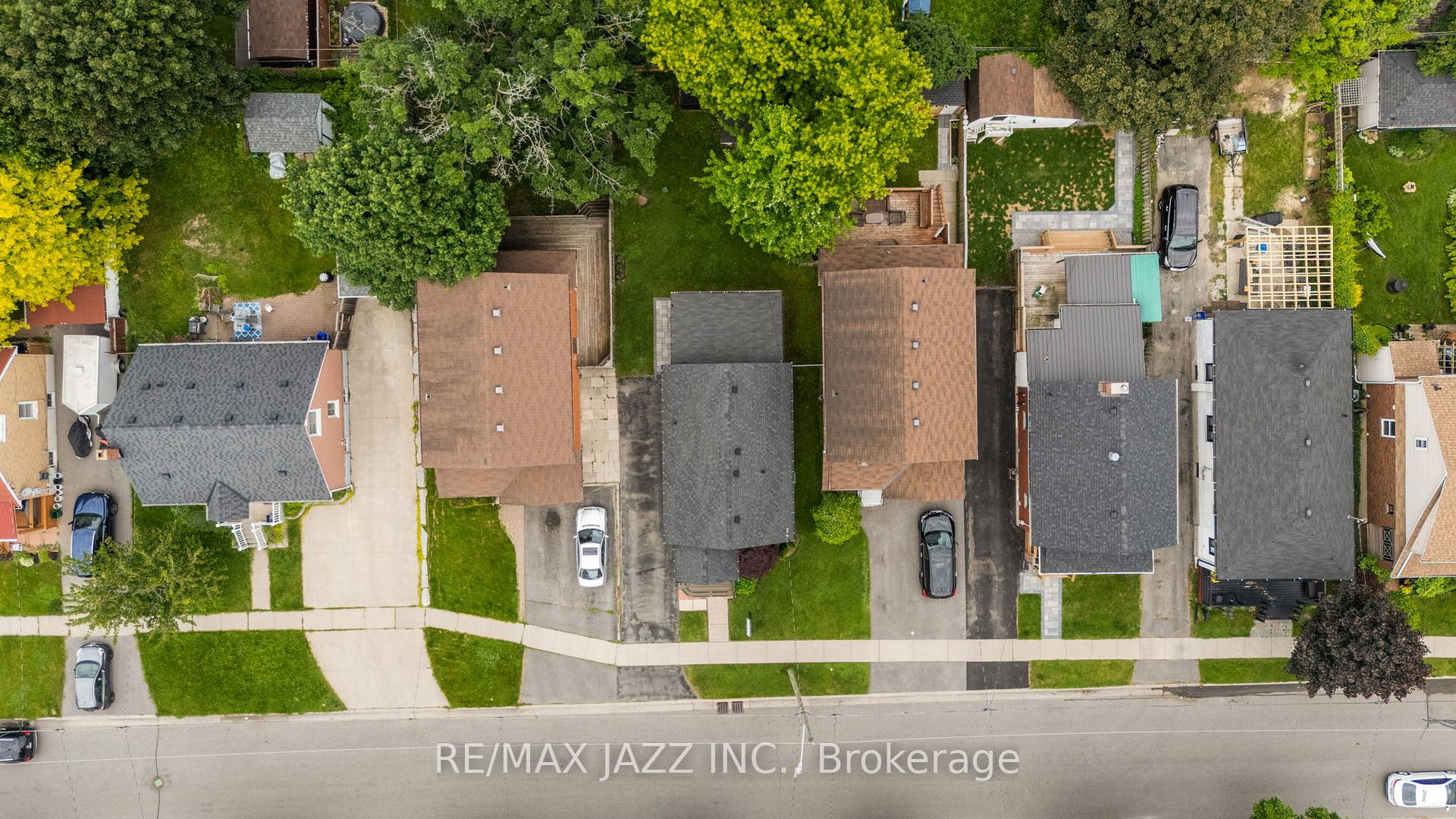 Photo 26 of 139 Warren Avenue, Oshawa, McLaughlin — HOMEH