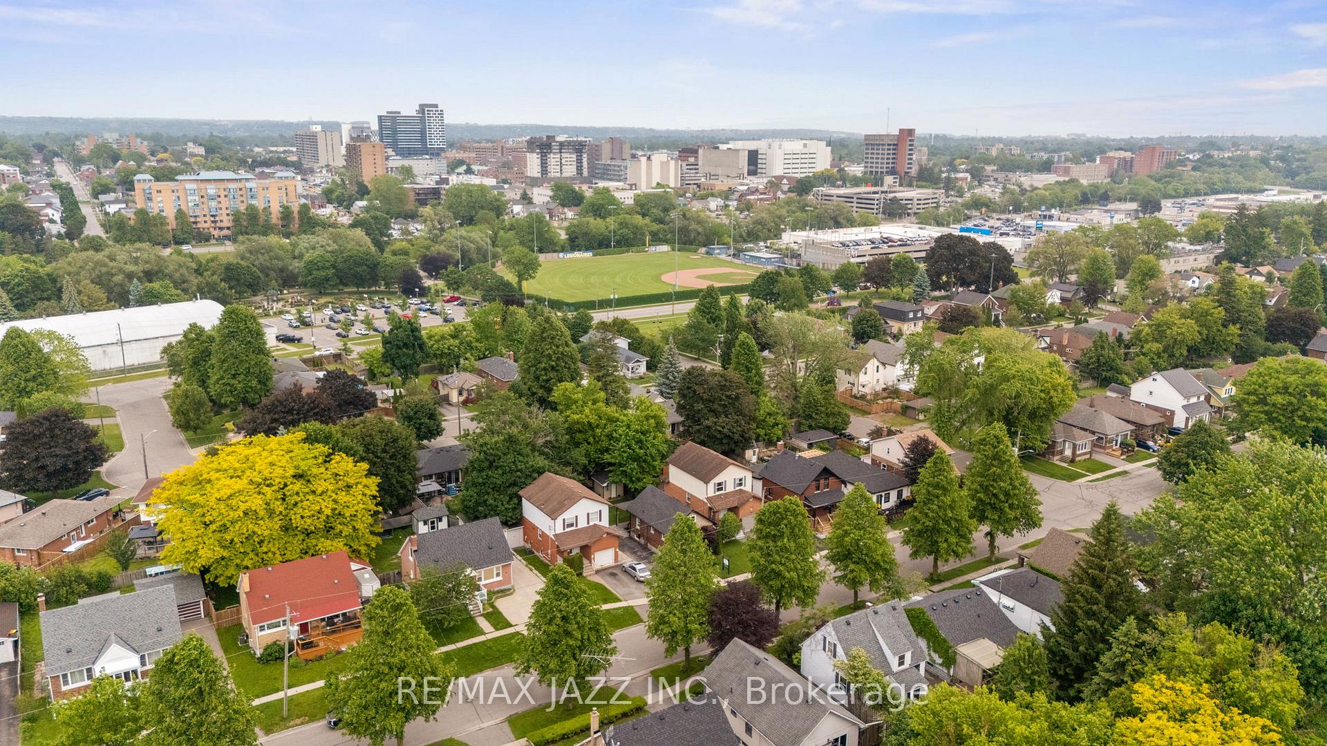 Photo 30 of 139 Warren Avenue, Oshawa, McLaughlin — HOMEH