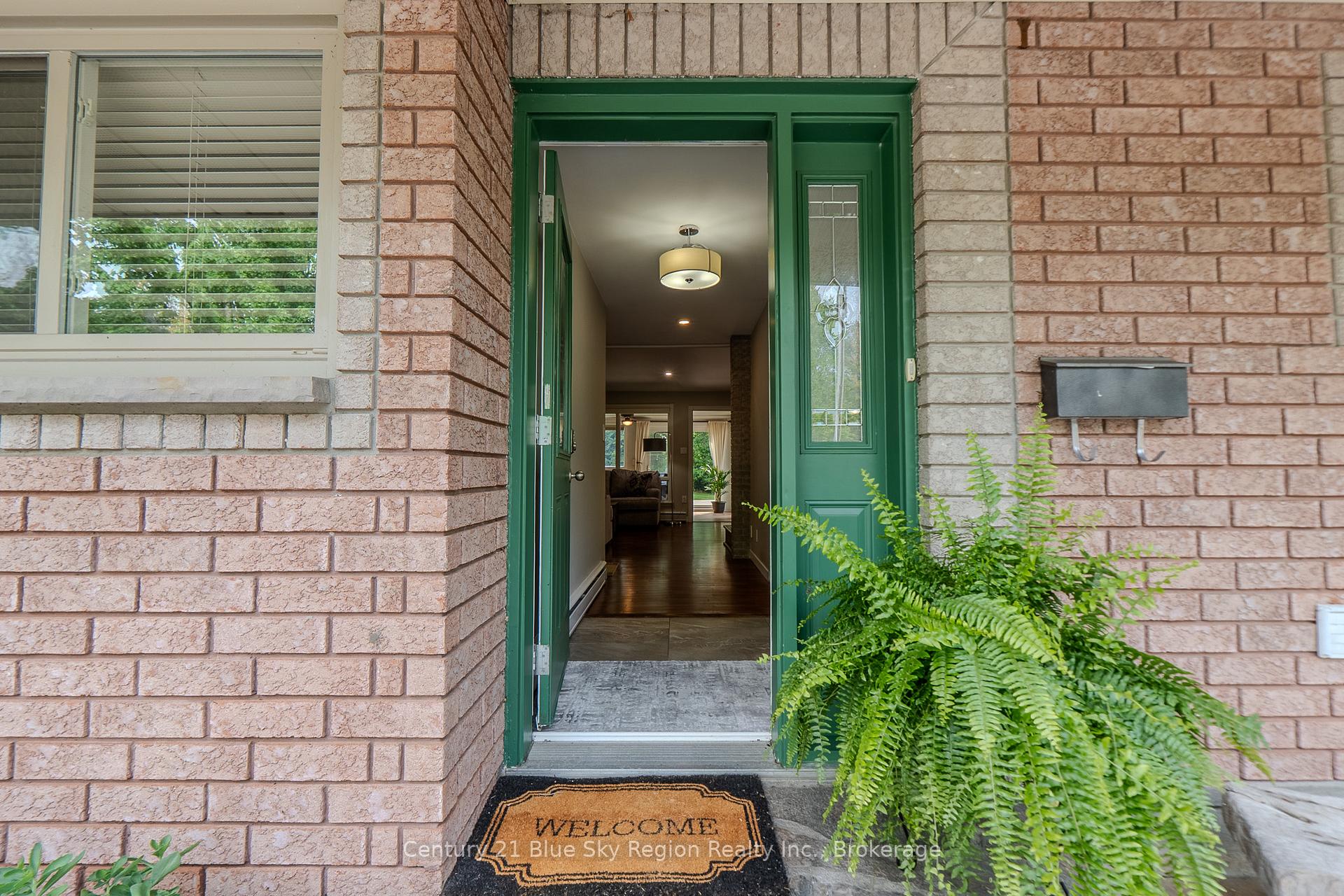 Photo 2 of 50 Campbell Avenue E, North Bay, Ferris — HOMEH