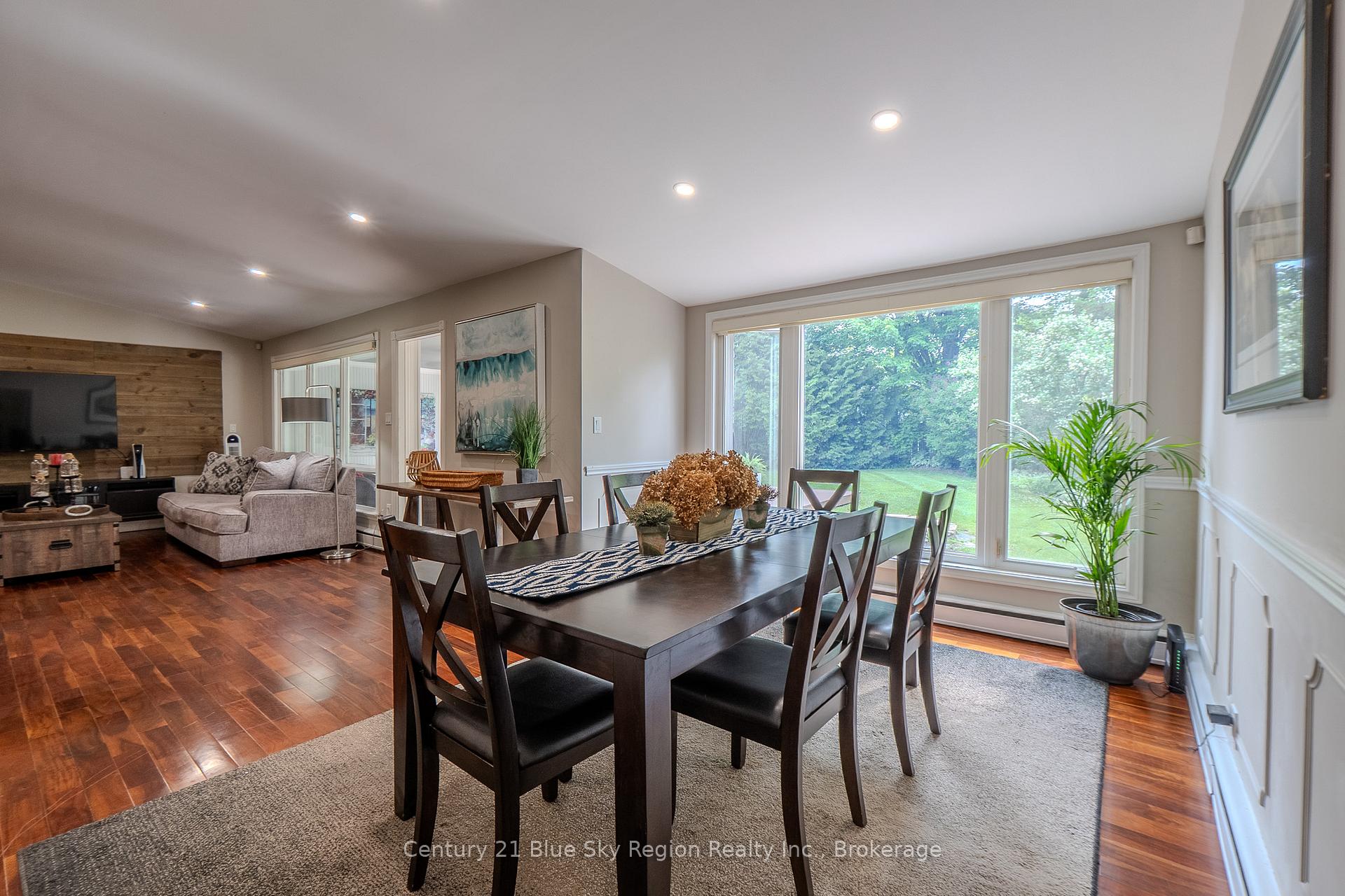 Photo 13 of 50 Campbell Avenue E, North Bay, Ferris — HOMEH