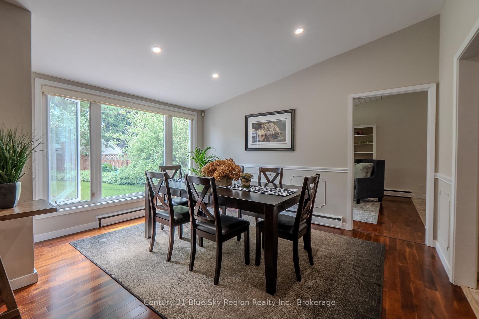 Photo 19 of 50 Campbell Avenue E, North Bay, Ferris — HOMEH
