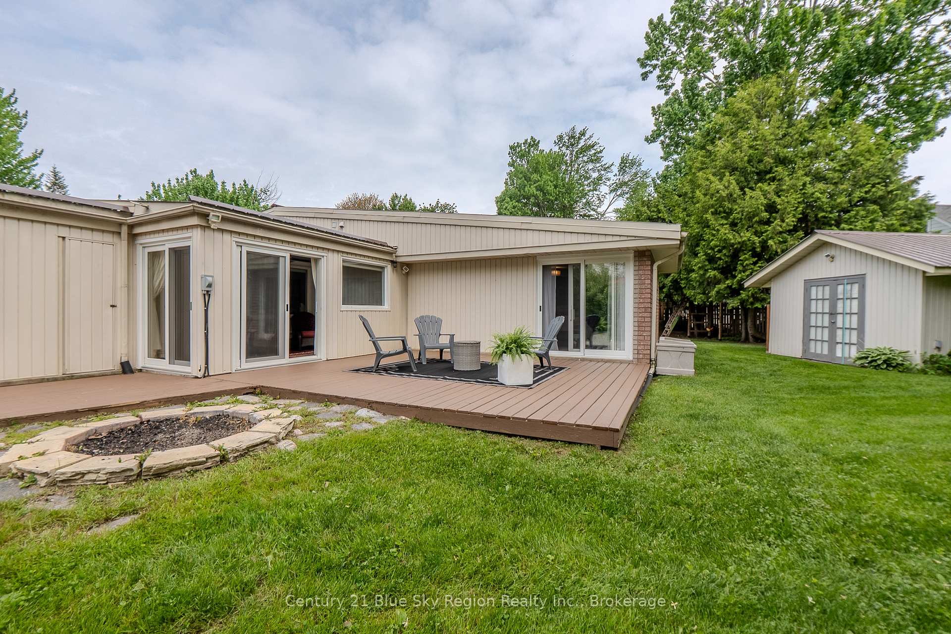 Photo 23 of 50 Campbell Avenue E, North Bay, Ferris — HOMEH