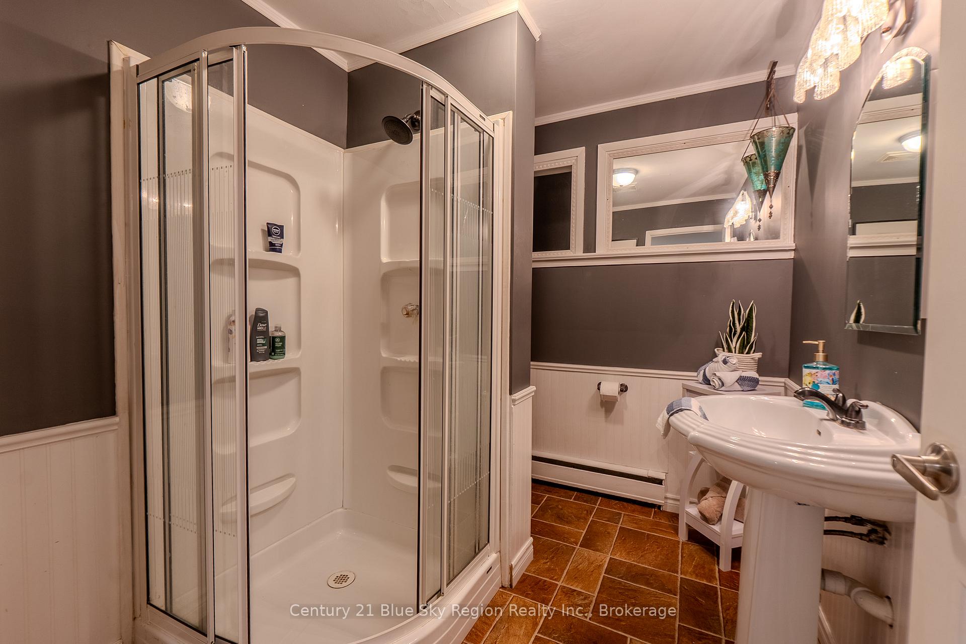 Photo 50 of 50 Campbell Avenue E, North Bay, Ferris — HOMEH