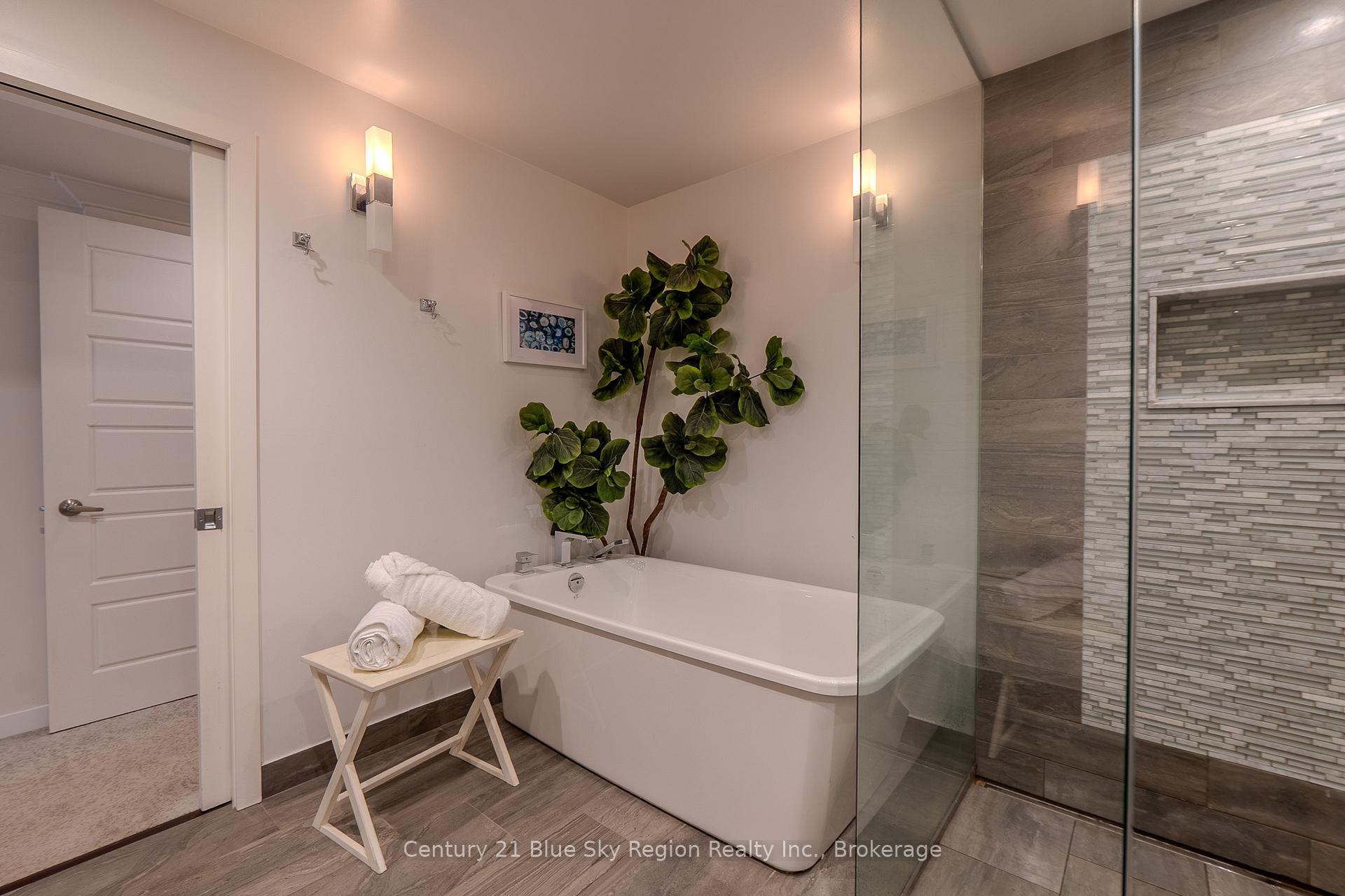 Photo 49 of 50 Campbell Avenue E, North Bay, Ferris — HOMEH