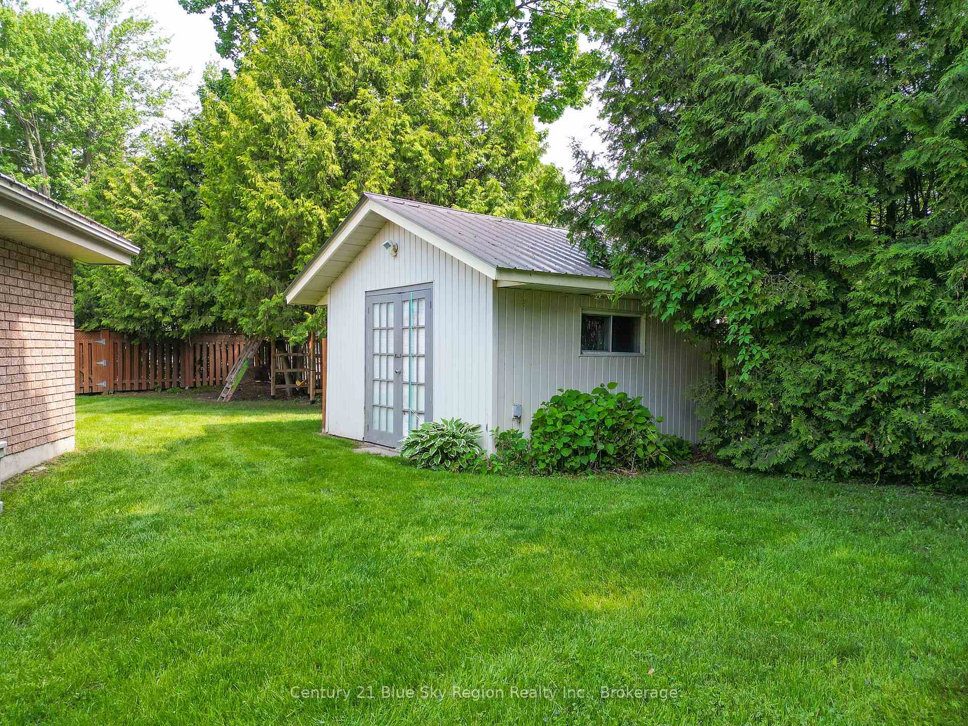 Photo 42 of 50 Campbell Avenue E, North Bay, Ferris — HOMEH