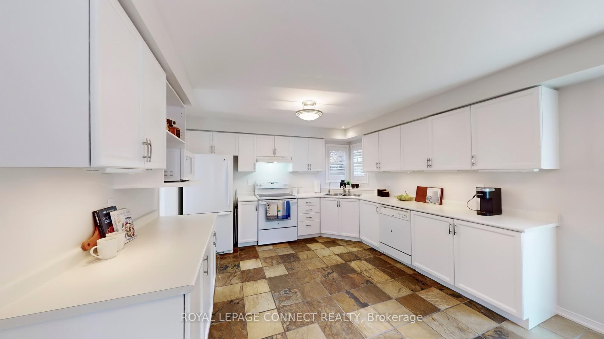 Photo 11 of 68 McBeth Place N, Whitby, Brooklin — HOMEH
