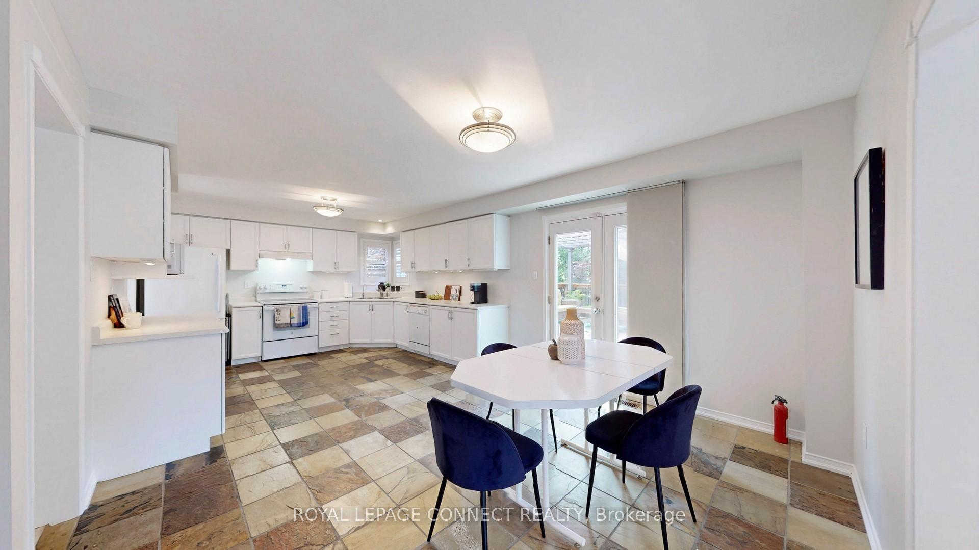 Photo 28 of 68 McBeth Place N, Whitby, Brooklin — HOMEH