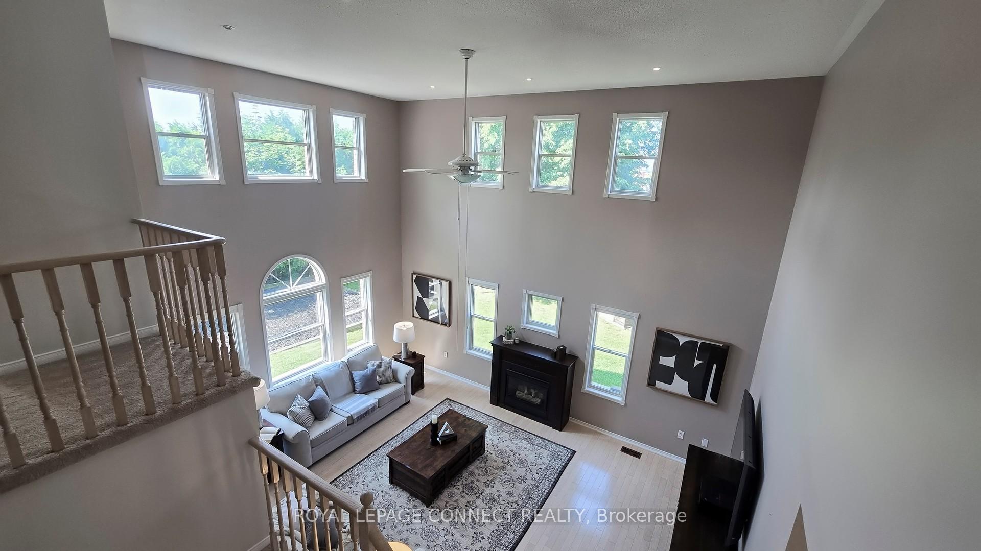 Photo 24 of 68 McBeth Place N, Whitby, Brooklin — HOMEH