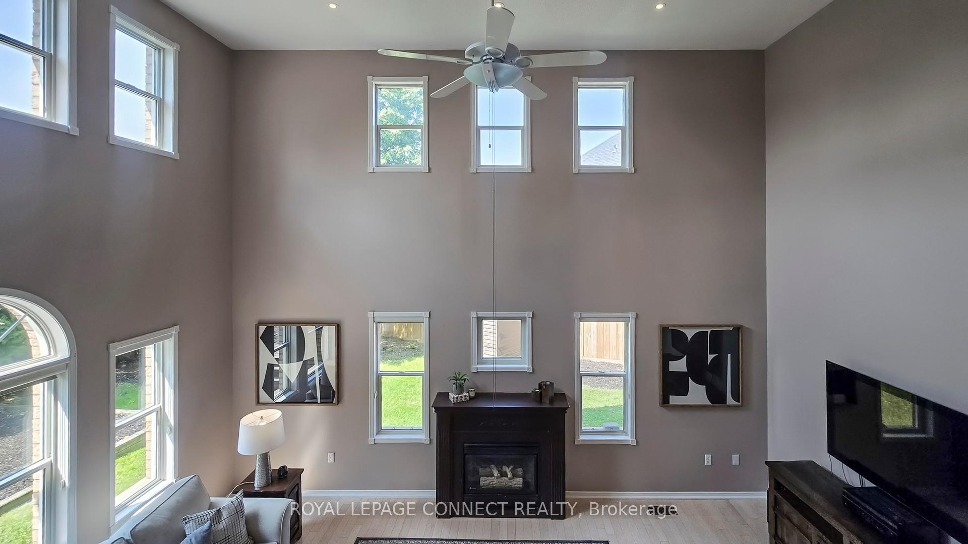 Photo 43 of 68 McBeth Place N, Whitby, Brooklin — HOMEH
