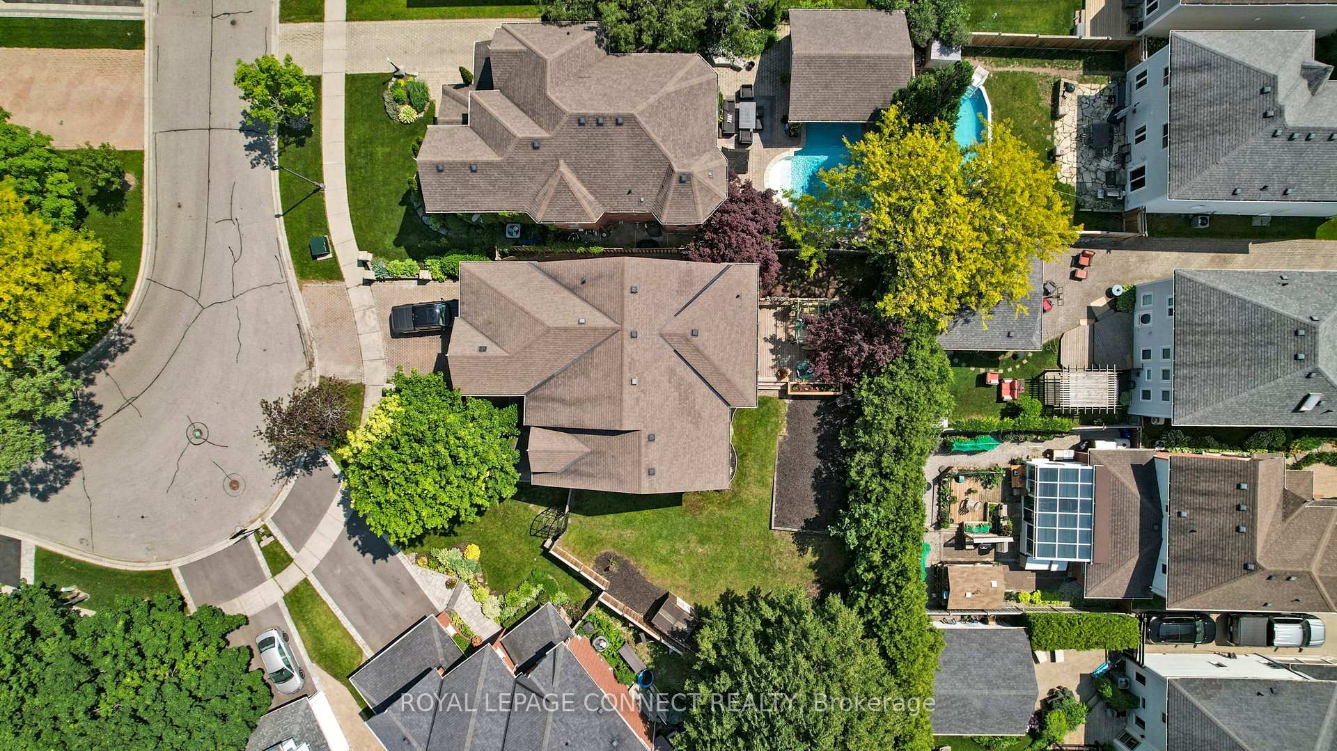 Photo 39 of 68 McBeth Place N, Whitby, Brooklin — HOMEH