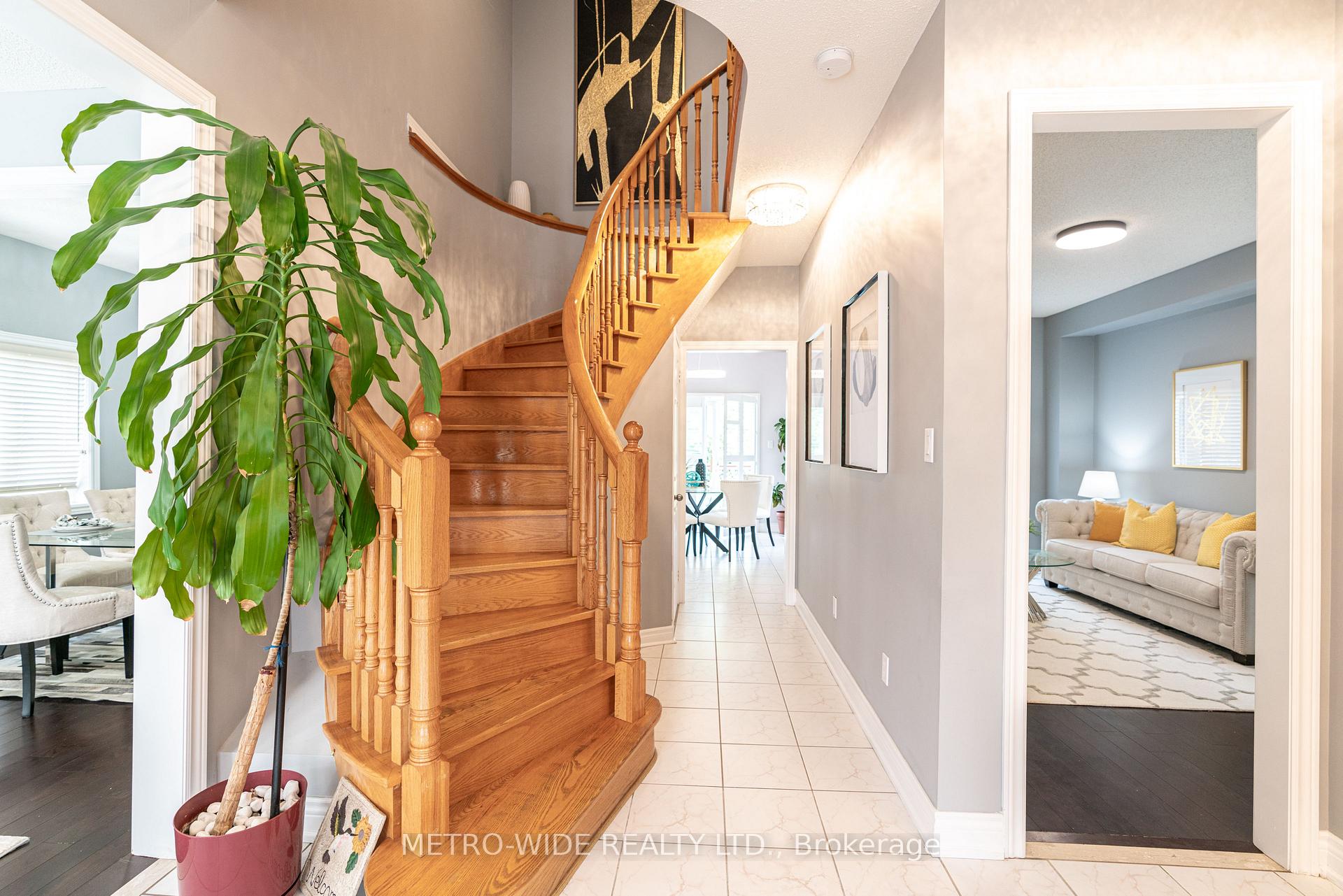 Photo 2 of 52 Hepburn Street, Markham, Milliken Mills East — HOMEH