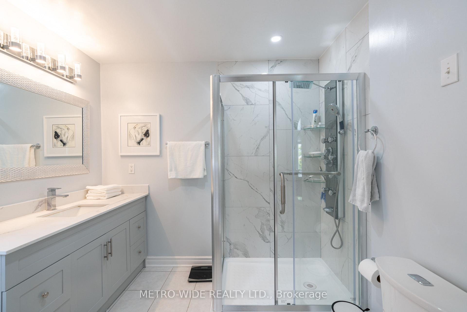 Photo 10 of 52 Hepburn Street, Markham, Milliken Mills East — HOMEH
