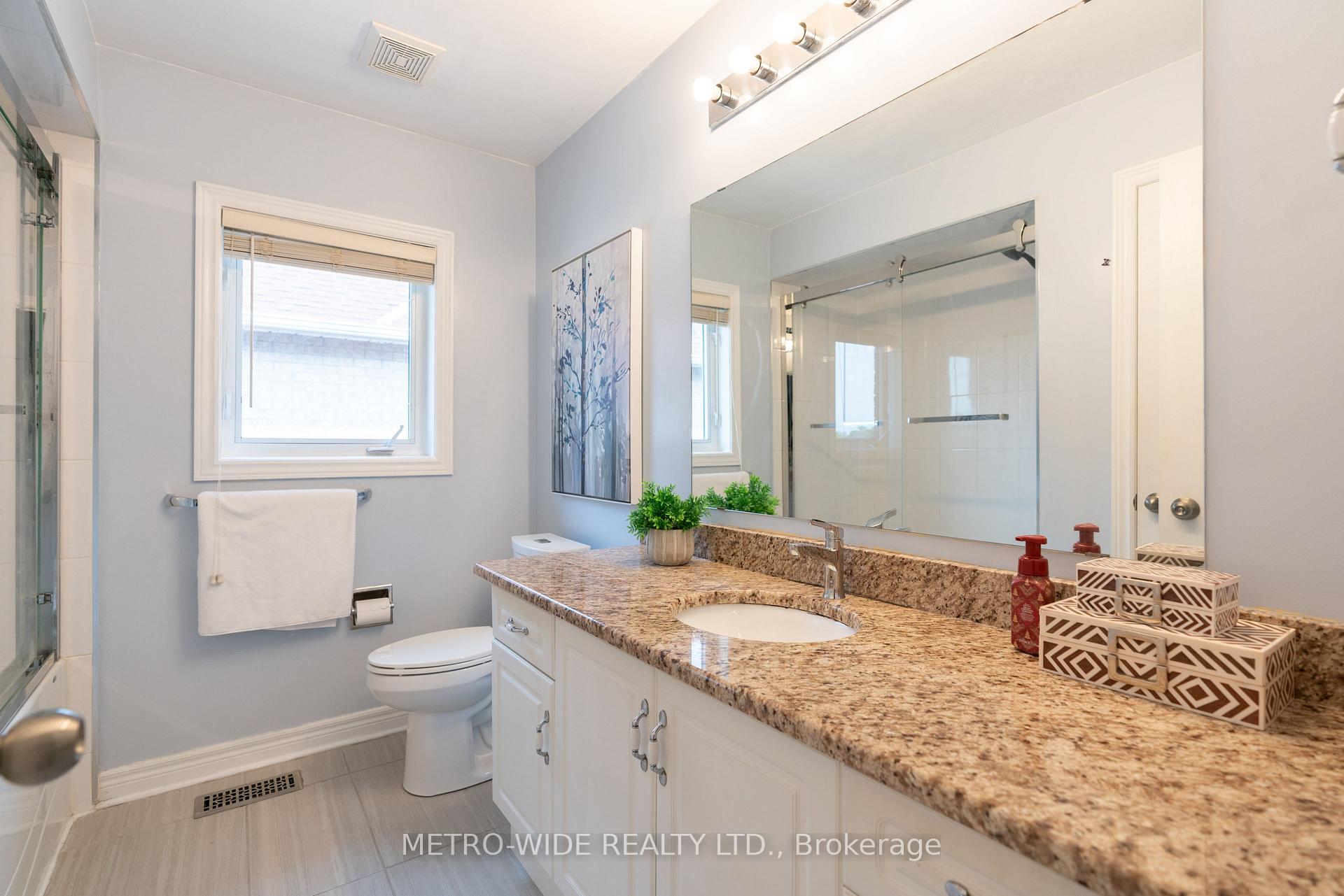 Photo 18 of 52 Hepburn Street, Markham, Milliken Mills East — HOMEH