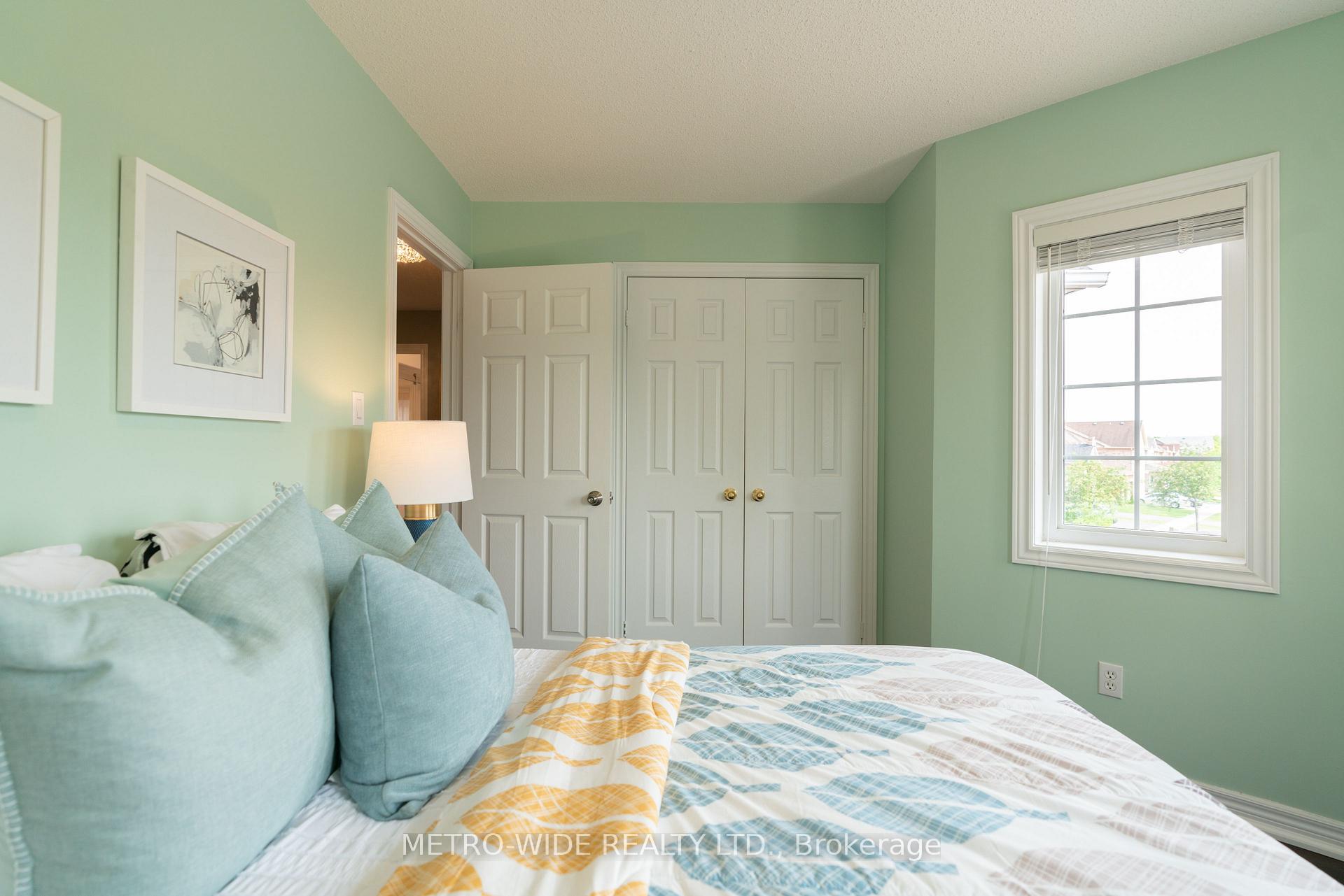 Photo 24 of 52 Hepburn Street, Markham, Milliken Mills East — HOMEH