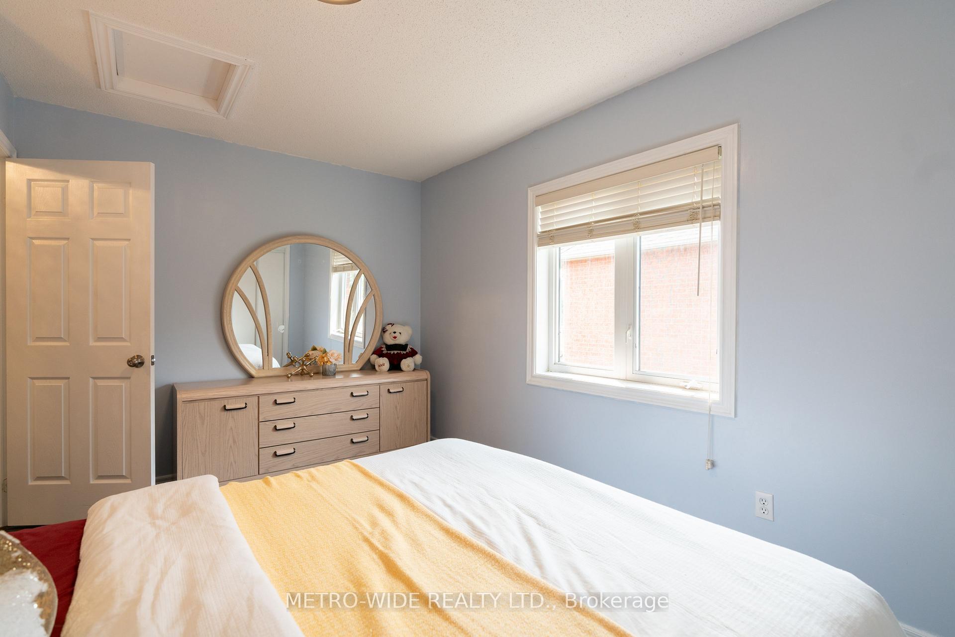 Photo 31 of 52 Hepburn Street, Markham, Milliken Mills East — HOMEH