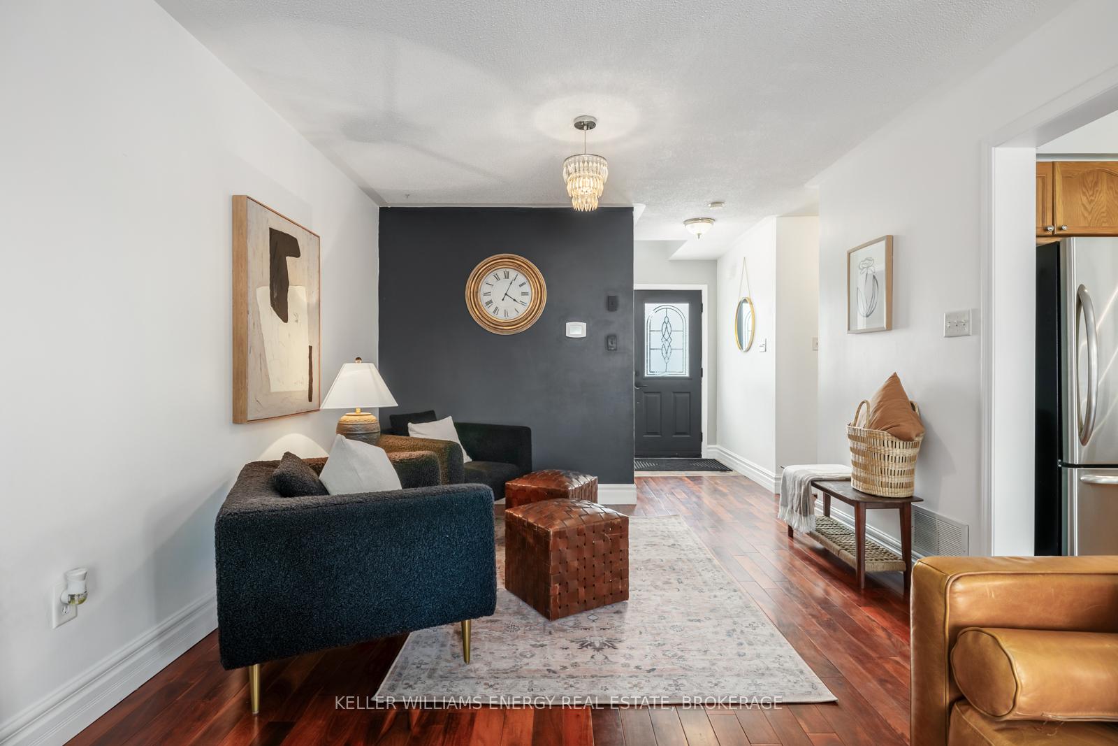 Photo 11 of 29 Barlow Court, Clarington, Bowmanville — HOMEH