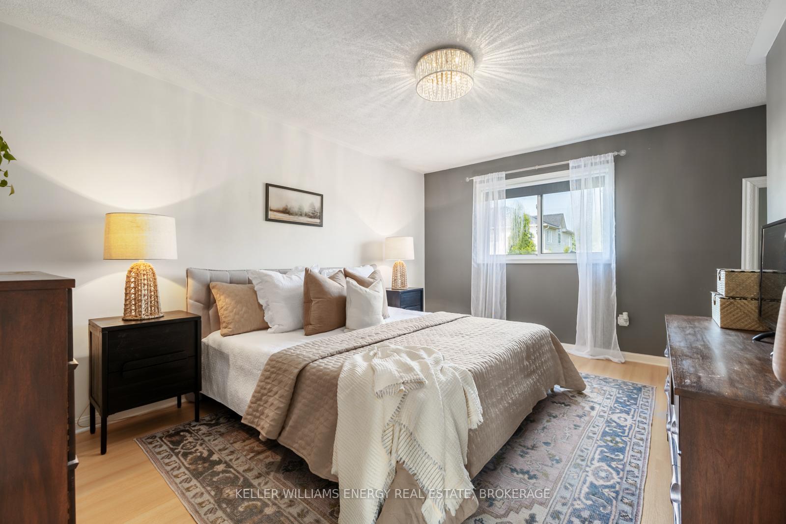 Photo 27 of 29 Barlow Court, Clarington, Bowmanville — HOMEH