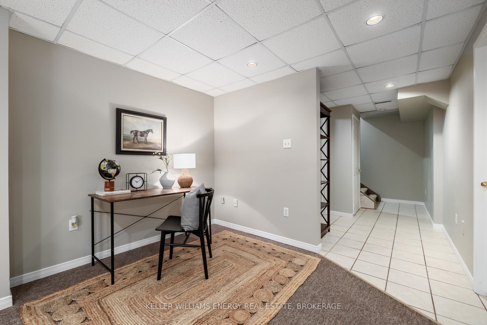 Photo 23 of 29 Barlow Court, Clarington, Bowmanville — HOMEH